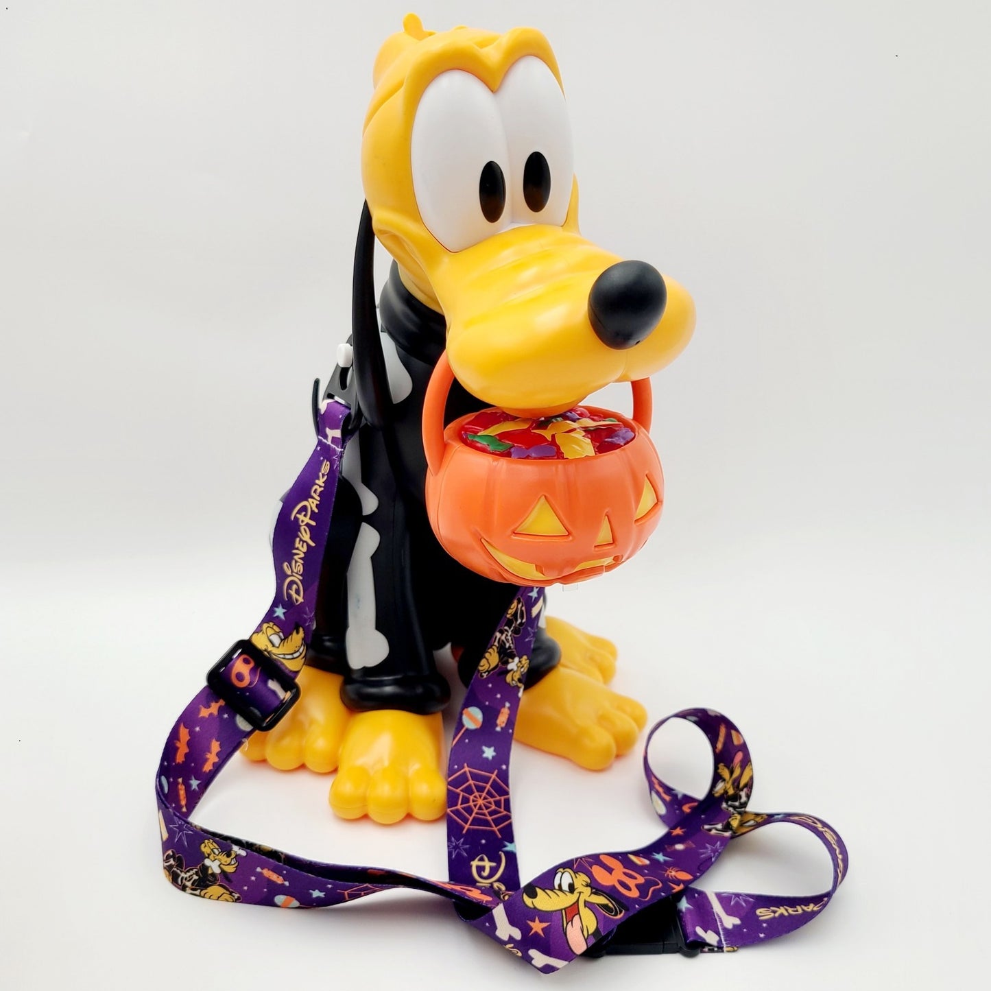 Disney Parks 2025 Halloween Pluto Skeleton Sipper Cup Light Up Pumpkin Bucket