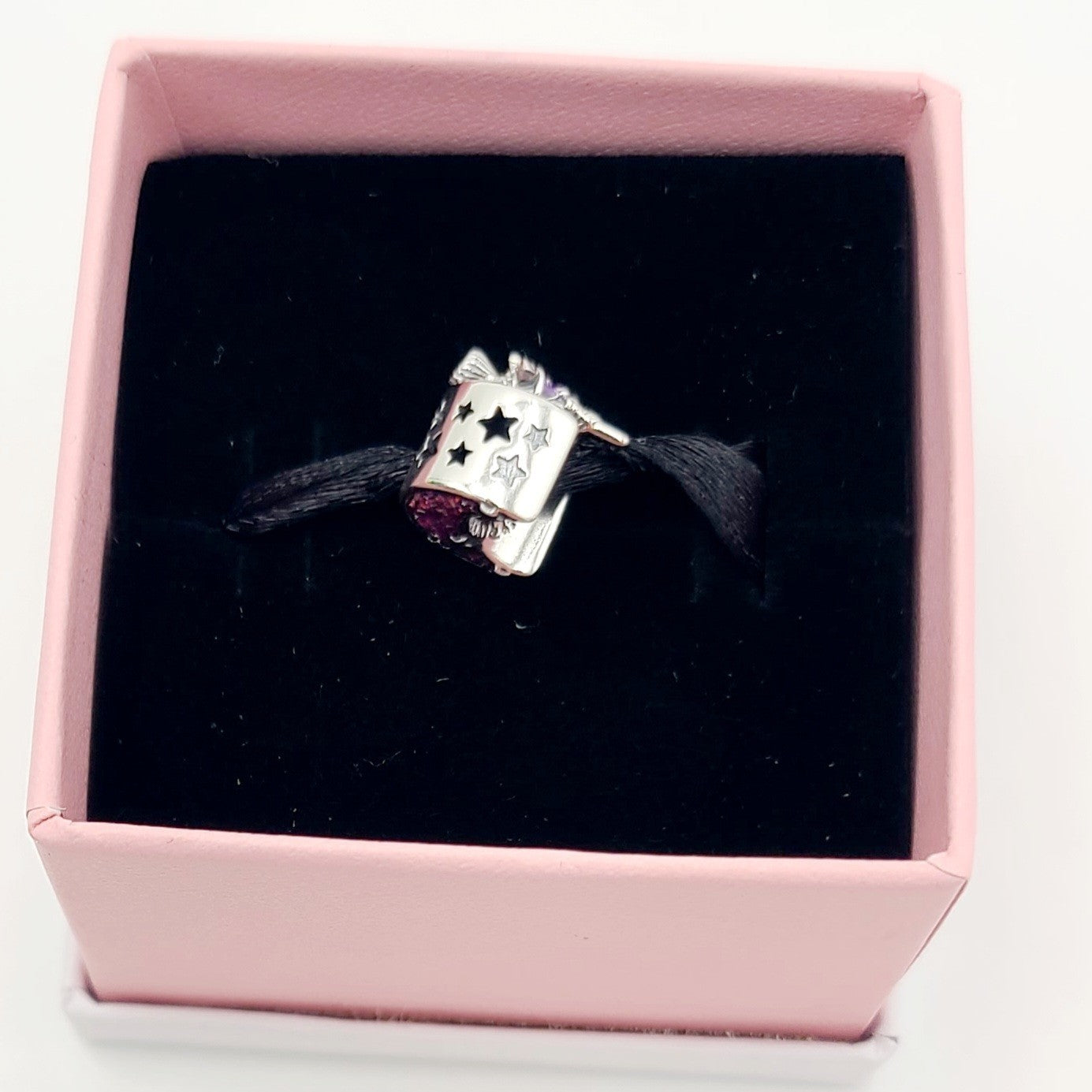 2025 Disney Parks Minnie Mouse Flying Witch Halloween Pandora Charm Glow In Dark