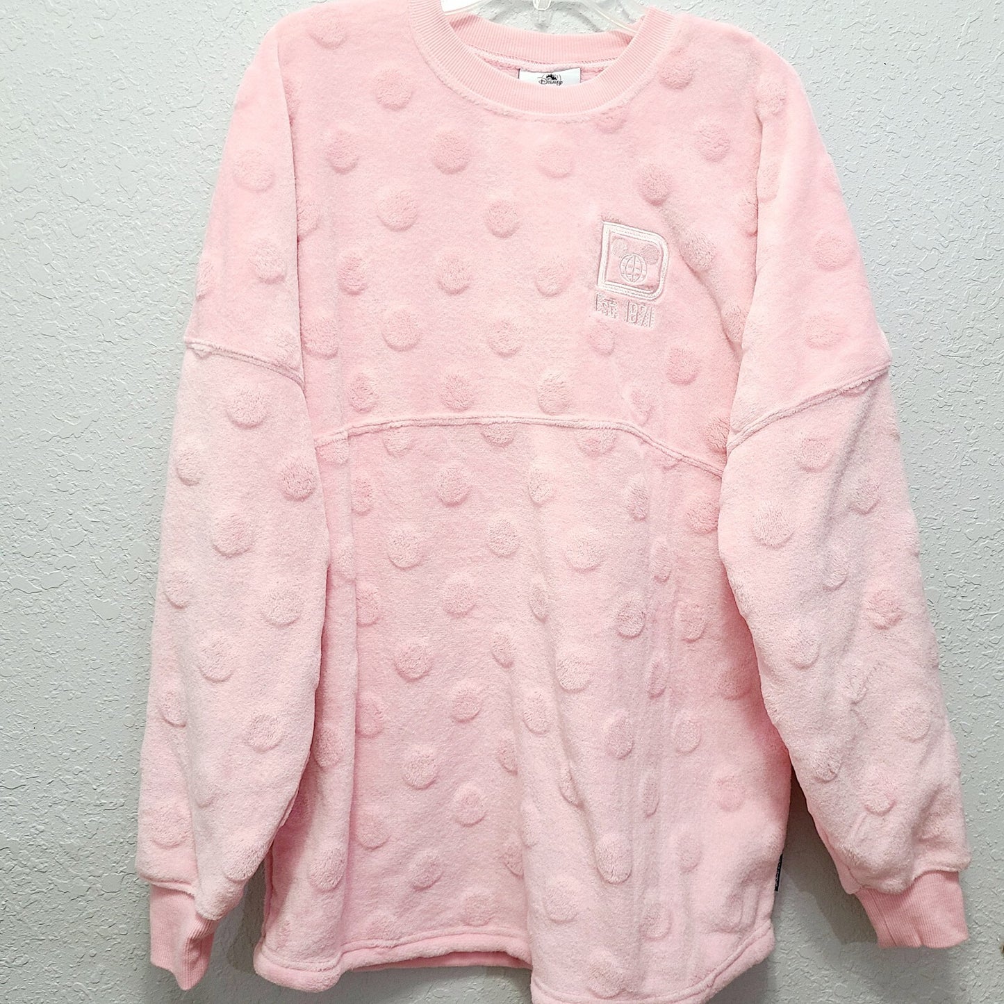 LARGE Walt Disney World Park 2022 Pale Pink Fuzzy Mickey Mouse Ear Spirit Jersey