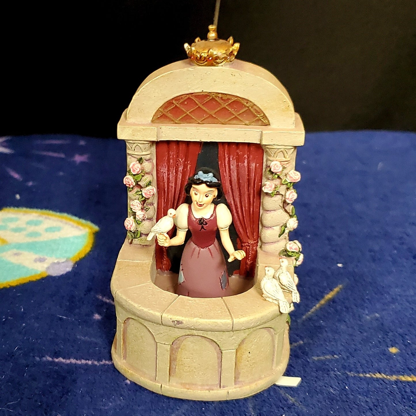 Disney Snow White MUSICAL Living Magic Sketchbook Ornament New with Tag NWT