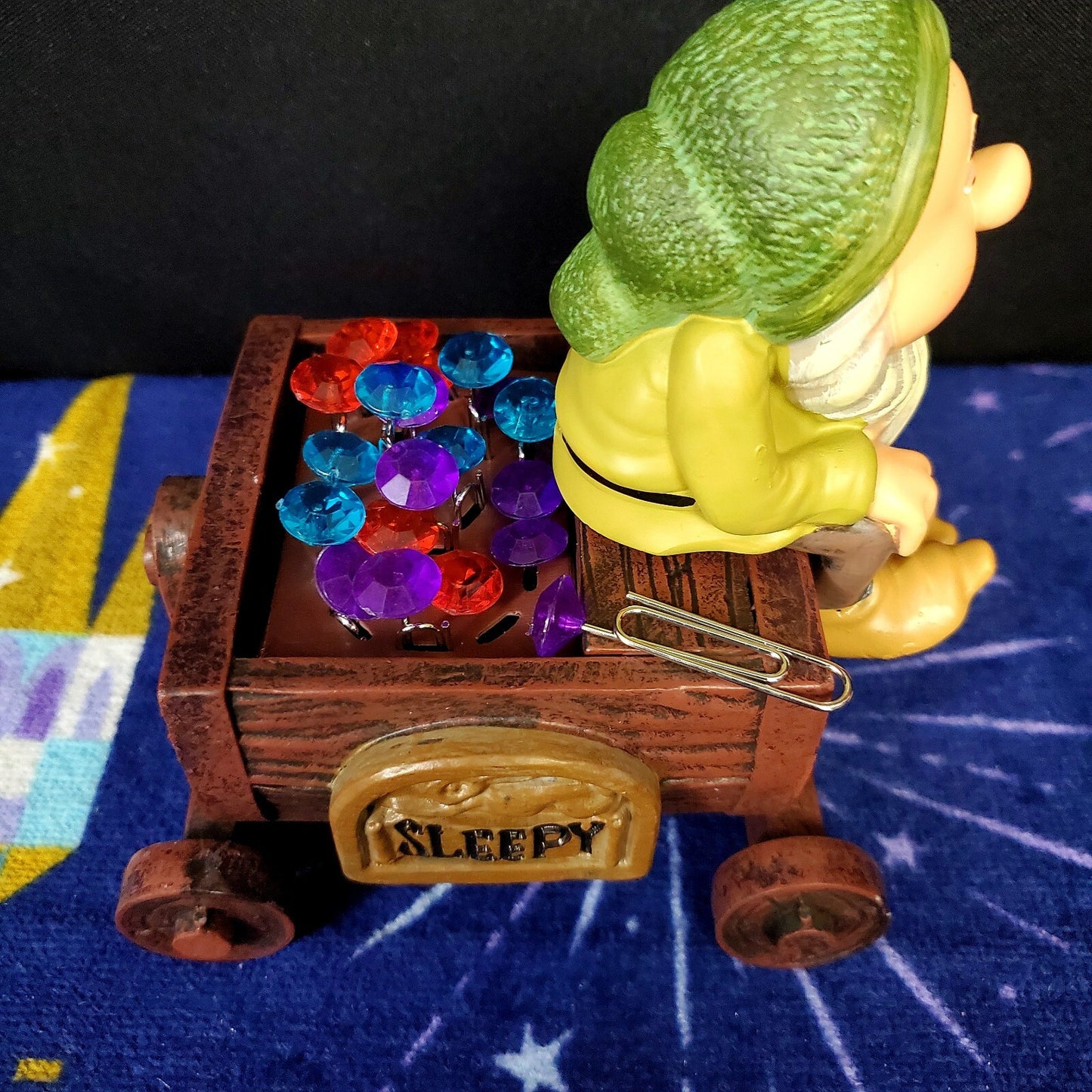 2022 Disney Parks Snow White & Seven Dwarfs Sleepy Figural Desk Trinket Tray 85