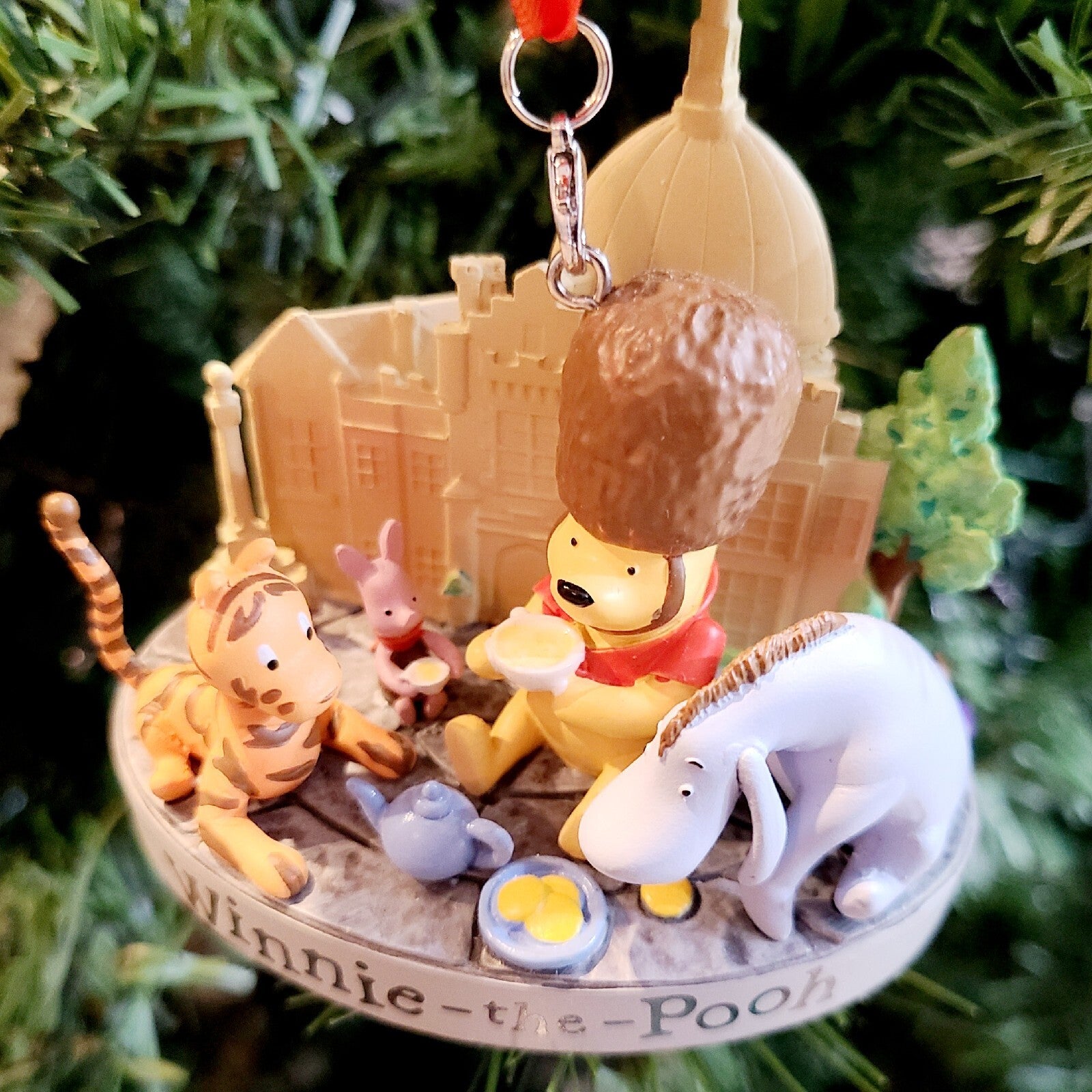 Disney Parks Winnie the Pooh Sculpture Ornament Tigger, Piglet & Eeyore NEW UK