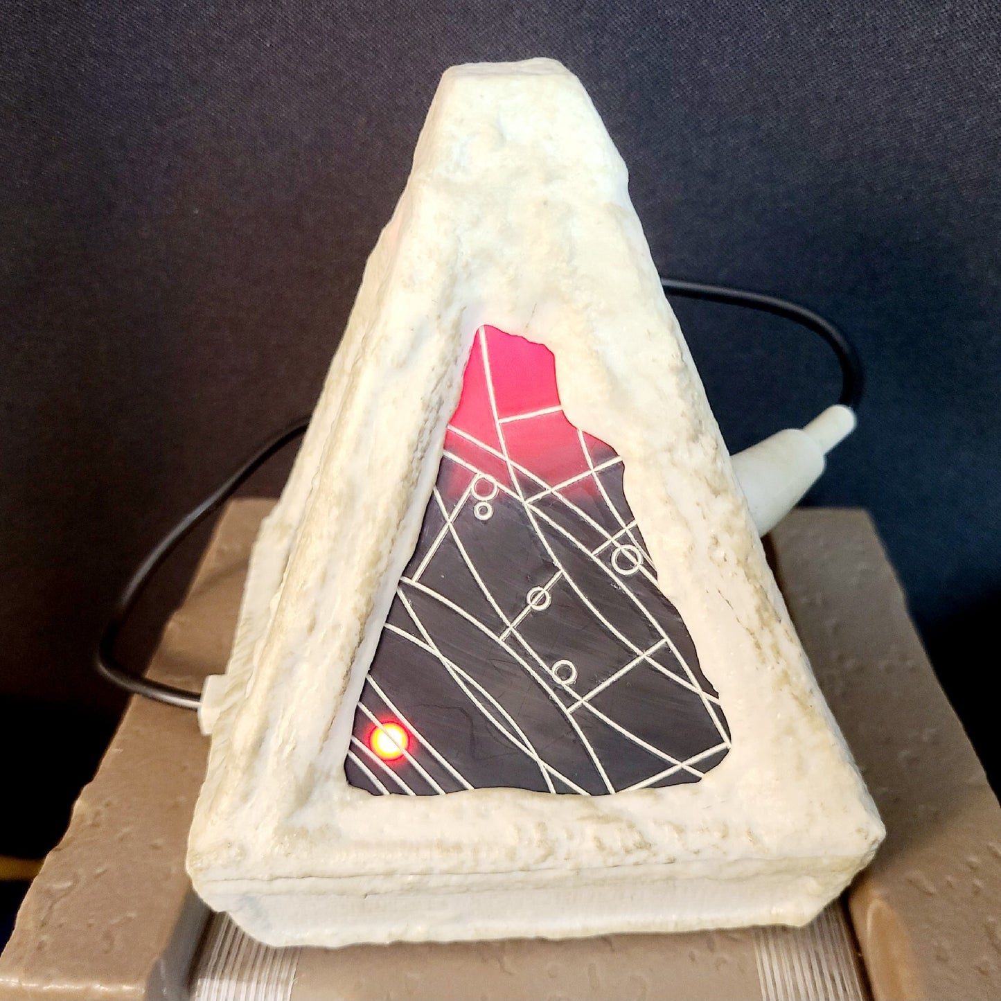 2023 Disney Parks Star Wars Galaxy’s Edge Sith LIGHT White Wayfinder Dok Ondar’s