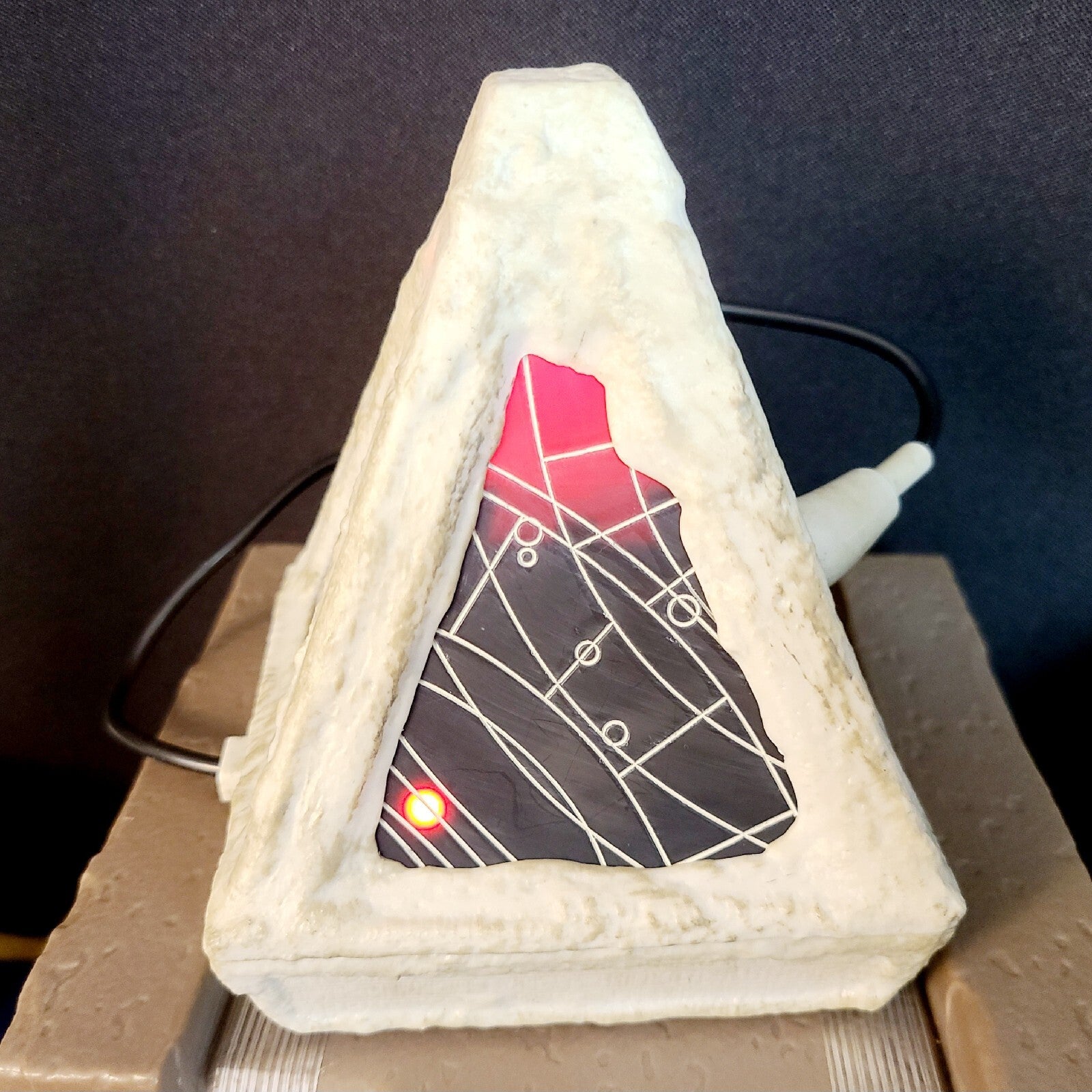 2023 Disney Parks Star Wars Galaxy’s Edge Sith LIGHT White Wayfinder Dok Ondar’s