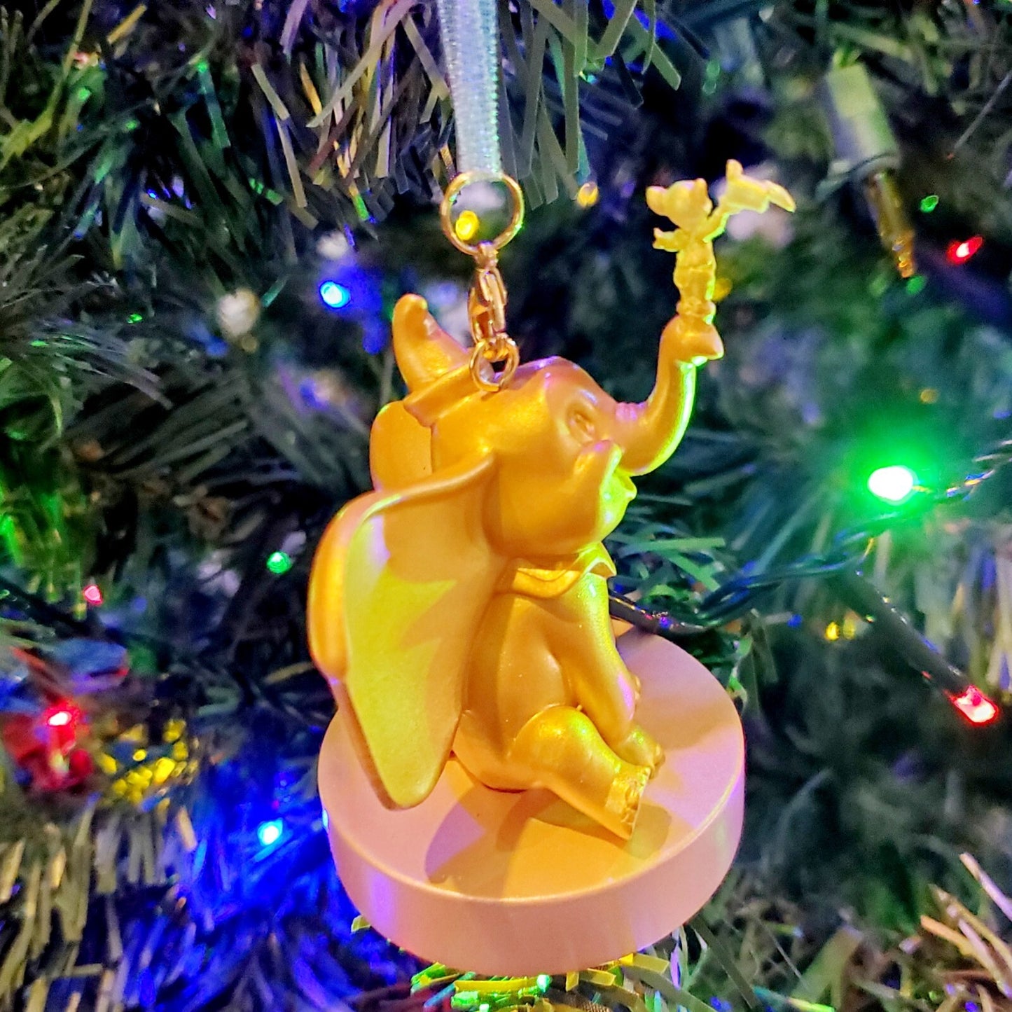 DUMBO Walt Disney World Parks 50 Gold Character Collection Single Ornament