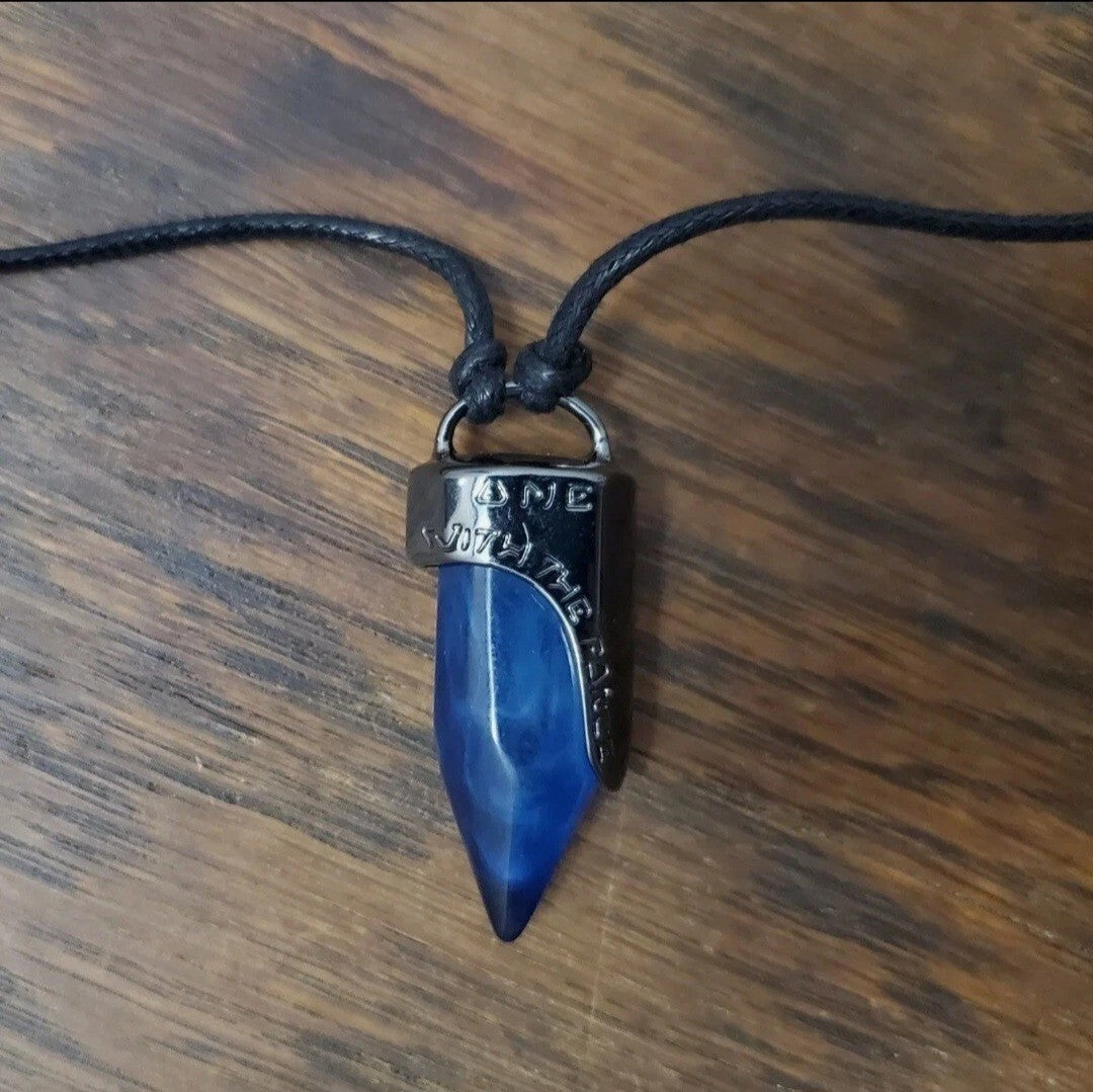 Disney World Star Wars Galaxy’s Edge BLUE Kyber Crystal Necklace Dok-Ondar's NEW