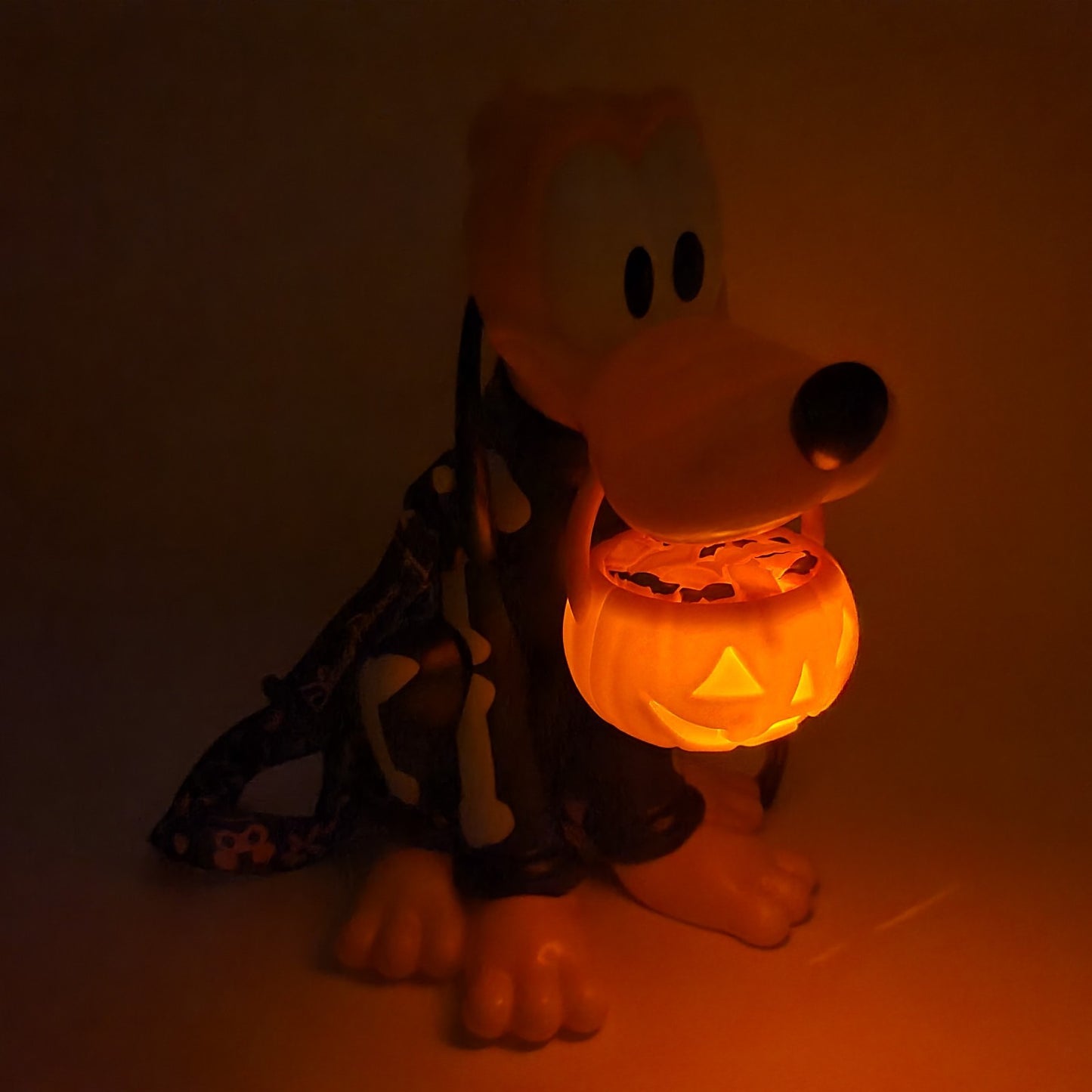 Disney Parks 2025 Halloween Pluto Skeleton Sipper Cup Light Up Pumpkin Bucket
