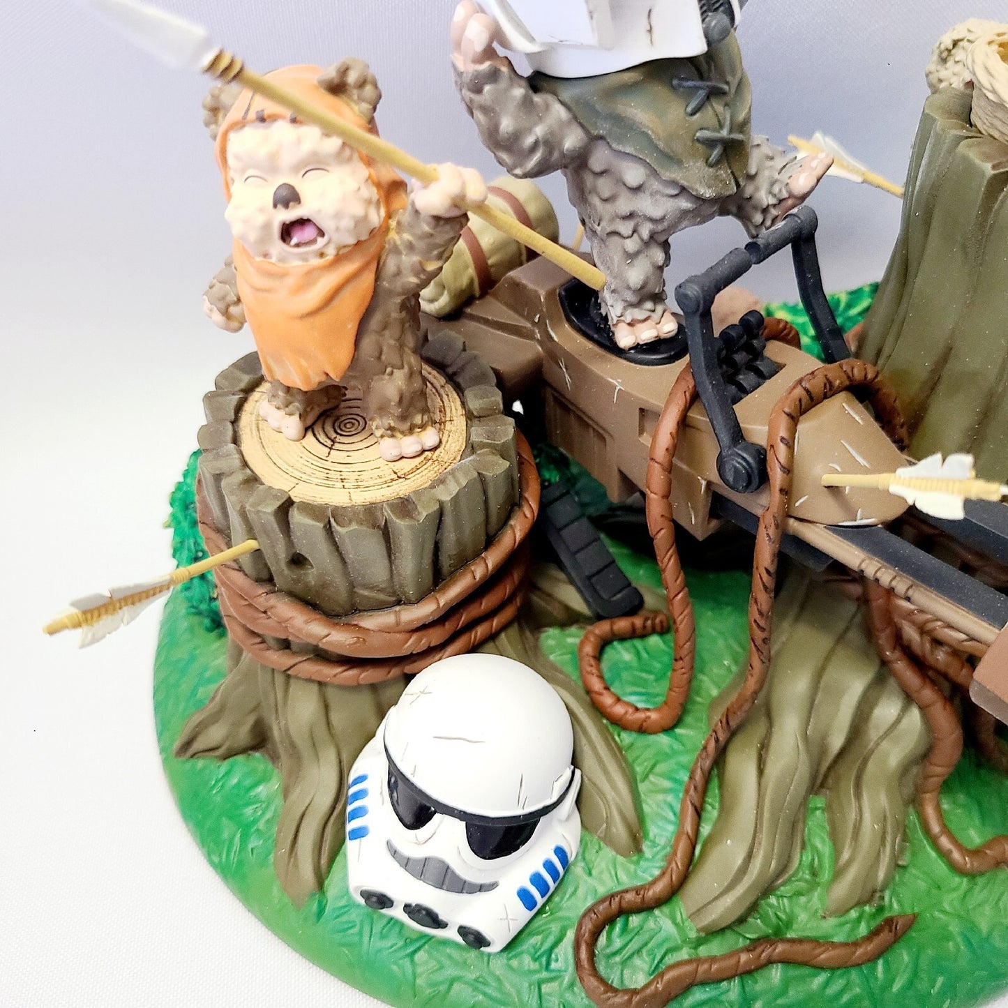 Disney Parks Star Wars Return  Jedi 40th Anniv Ewoks Collectible Figurine Ewok