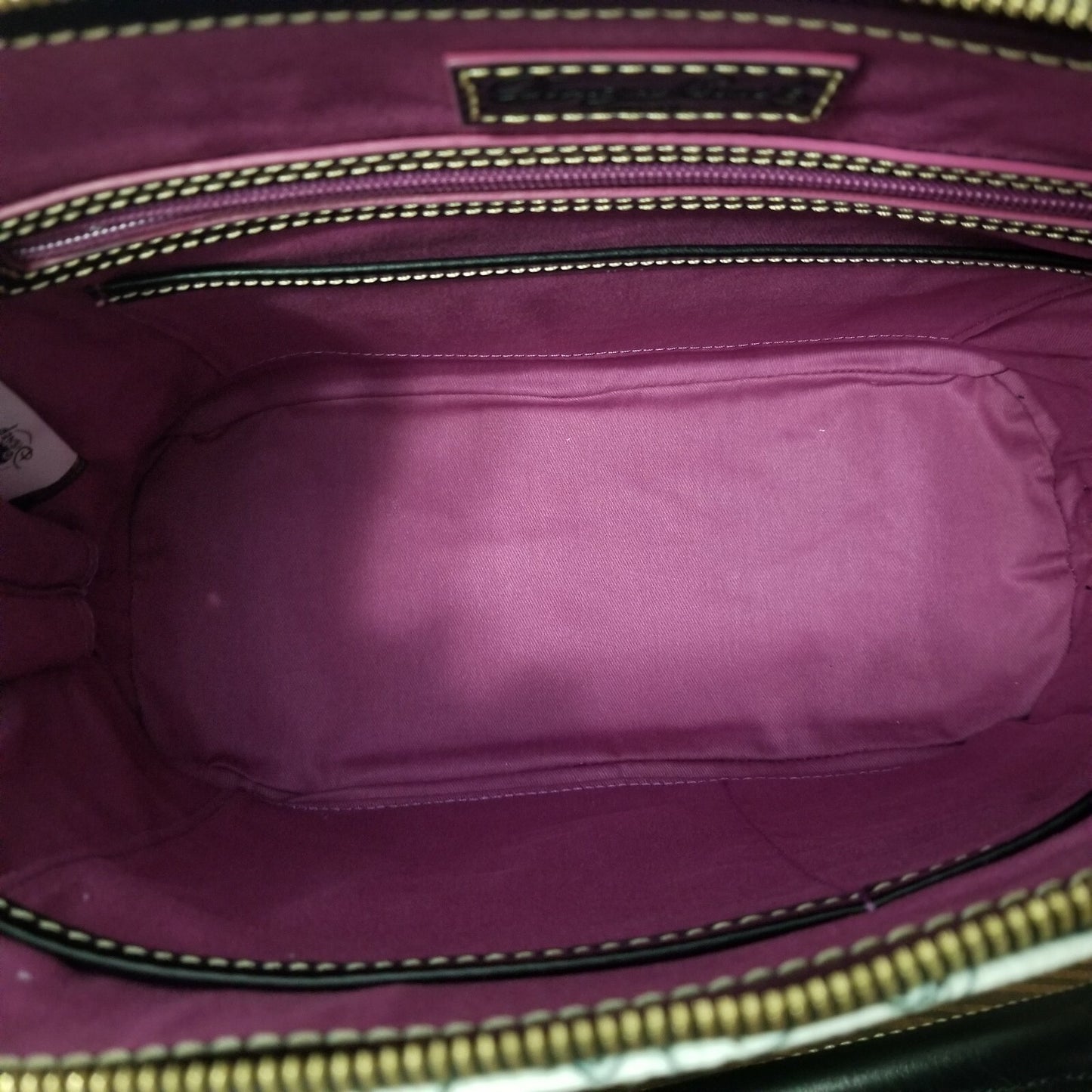 *Actual Bag* Disney Park EPCOT Food & Wine Festival 2020 Dooney & Bourke Satchel