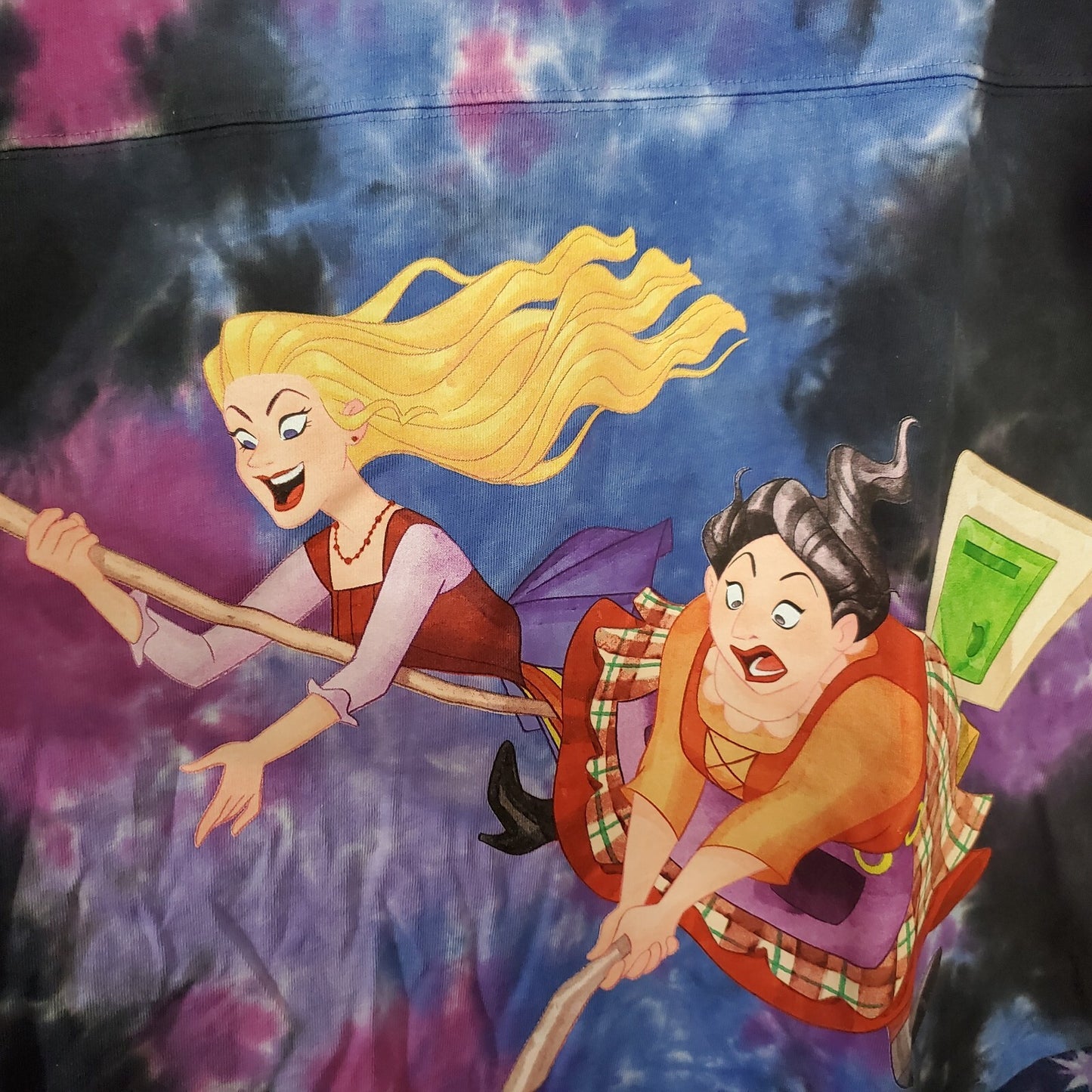 LARGE Hocus Pocus Spirit Jersey 2022 Disney Park Halloween Tonight We Fly L