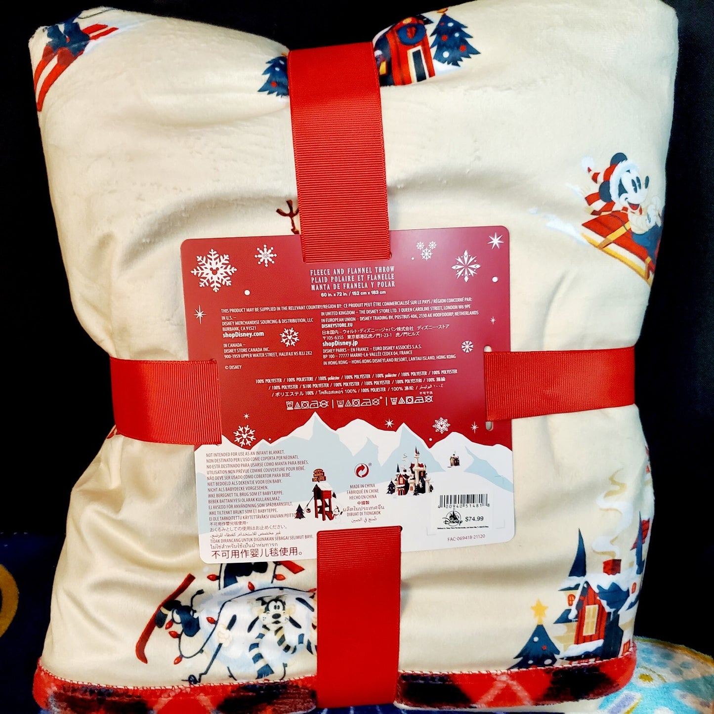 2021 Disney Parks Mickey Mouse Christmas Holiday Fleece Flannel Blanket Throw