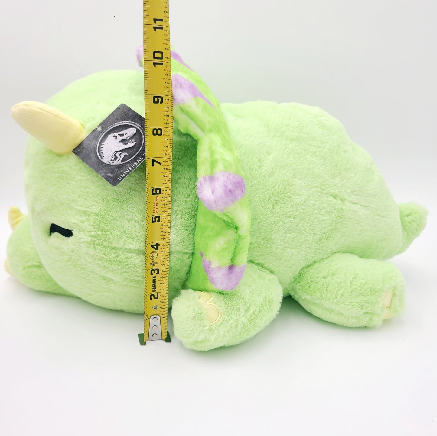 NEW Universal Studios Jurassic Park World Sleeping Triceratops Green Plush Toy