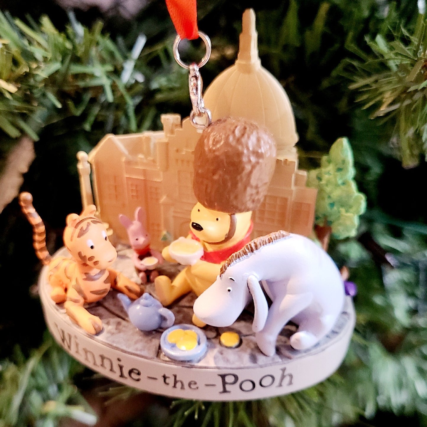 Disney Parks Winnie the Pooh Sculpture Ornament Tigger, Piglet & Eeyore NEW UK