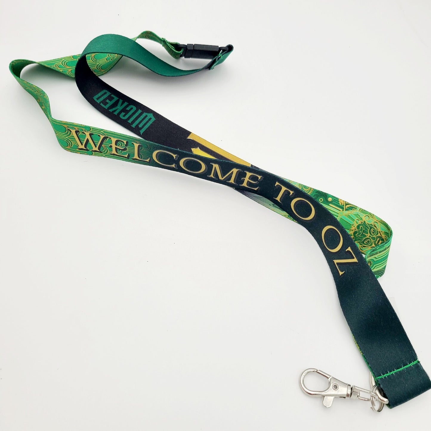 NEW Wicked Welcome To Oz Keychain Lanyard Universal Studios Orlando FL Green