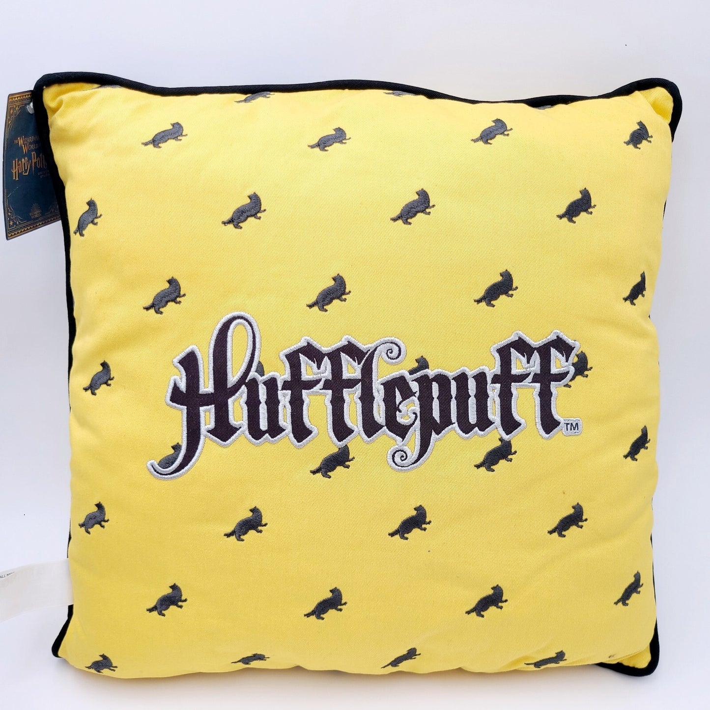 NEW Harry Potter Hufflepuff Pillow Universal Studios Wizarding World 16" x 16