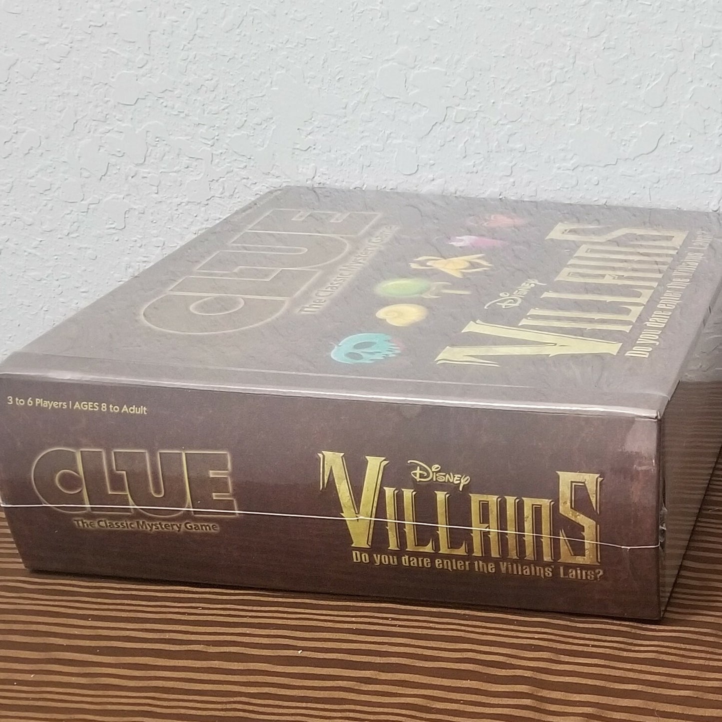 Disney Parks Disney Villains Theme Park Edition CLUE Classic Mystery Game Ursula