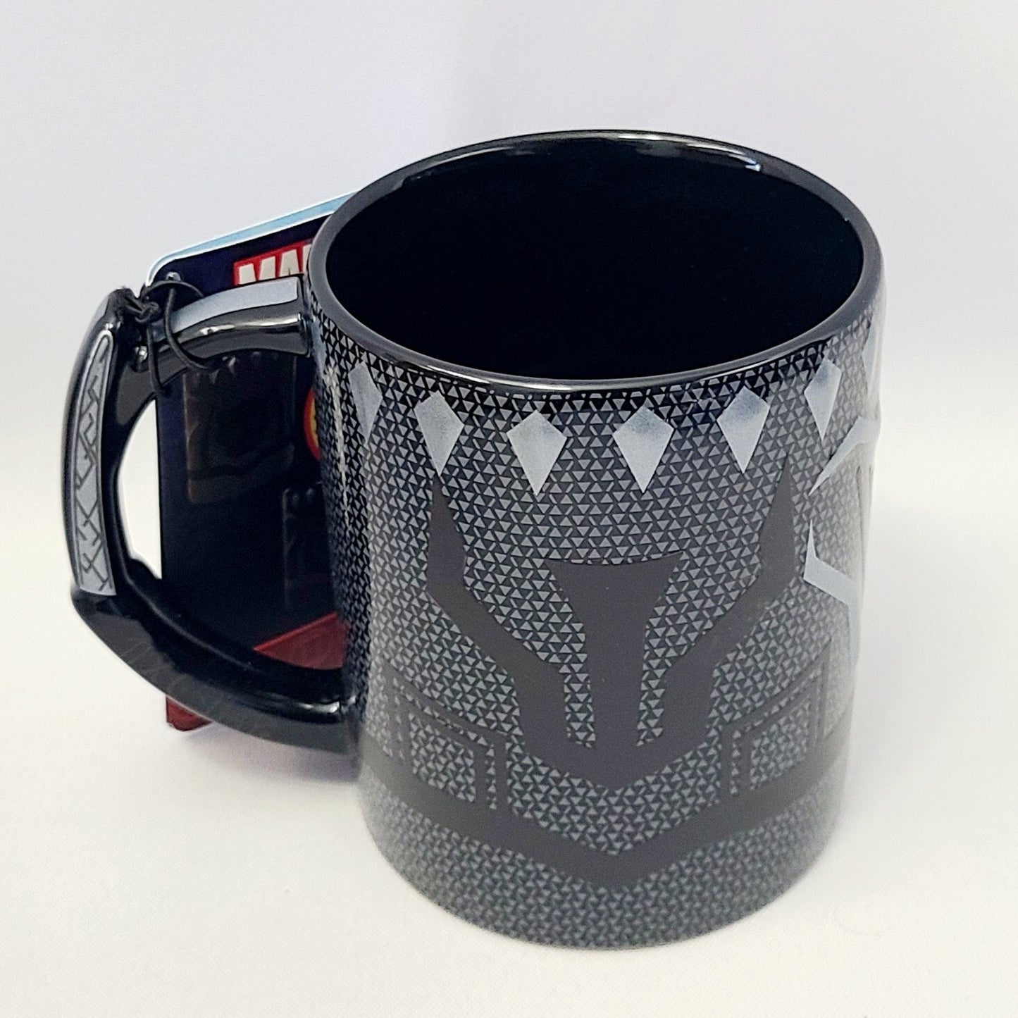 NEW Disney Parks Marvel Black Panther Color Changing 16oz Coffee Mug Cup 2023