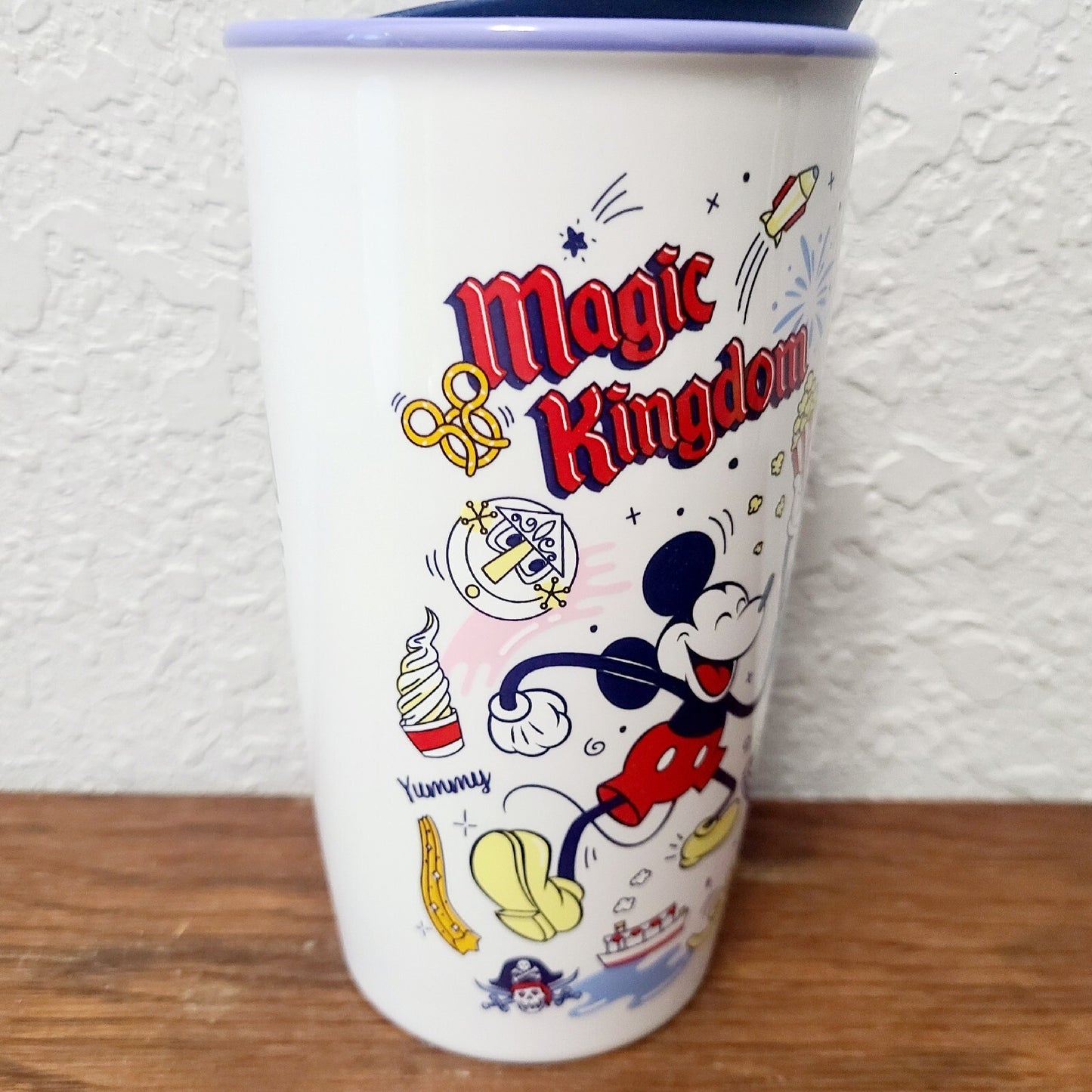 Walt Disney World Magic Kingdom White Starbucks Porcelain 12 oz Tumbler Cup Lid