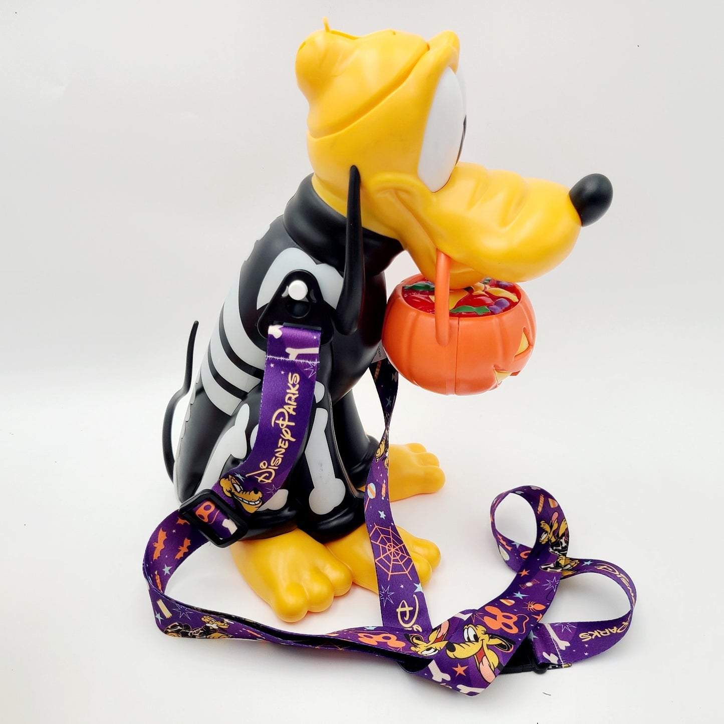 Disney Parks 2025 Halloween Pluto Skeleton Sipper Cup Light Up Pumpkin Bucket