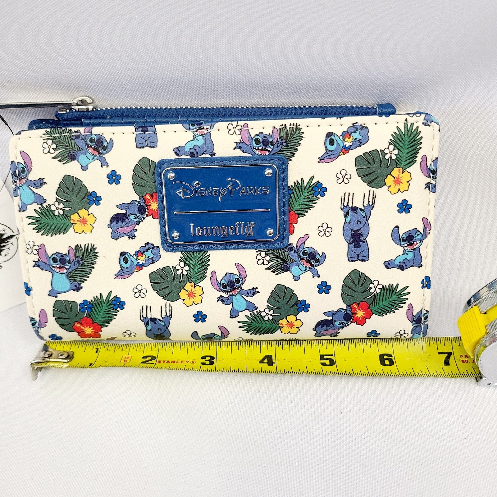 NEW Disney Parks Loungefly STITCH Summer Tropical Floral AOP Pattern Wallet WDW