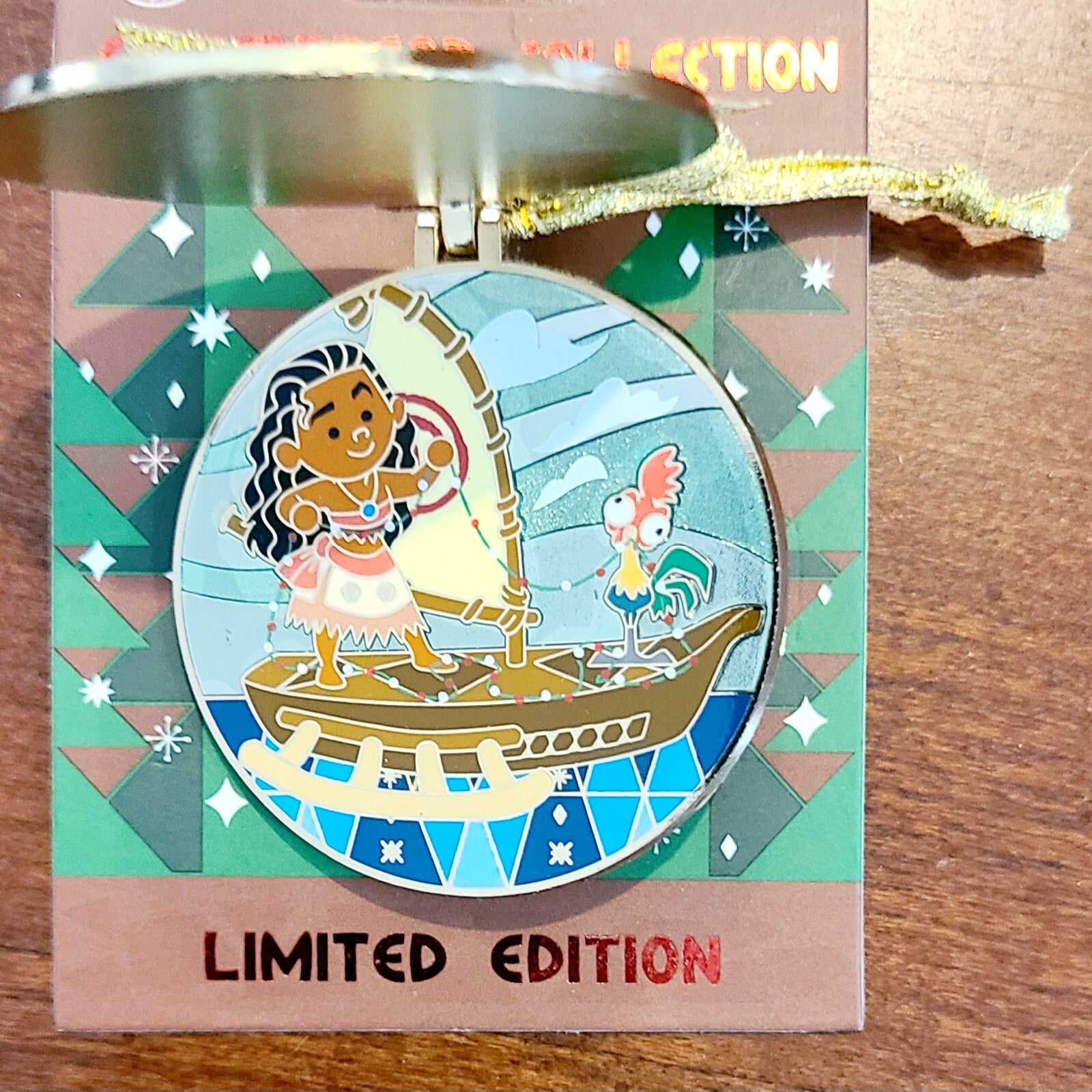 NEW Disney Parks 2020 Christmas Gingerbread Polynesian Moana Hei Hinged LE Pin