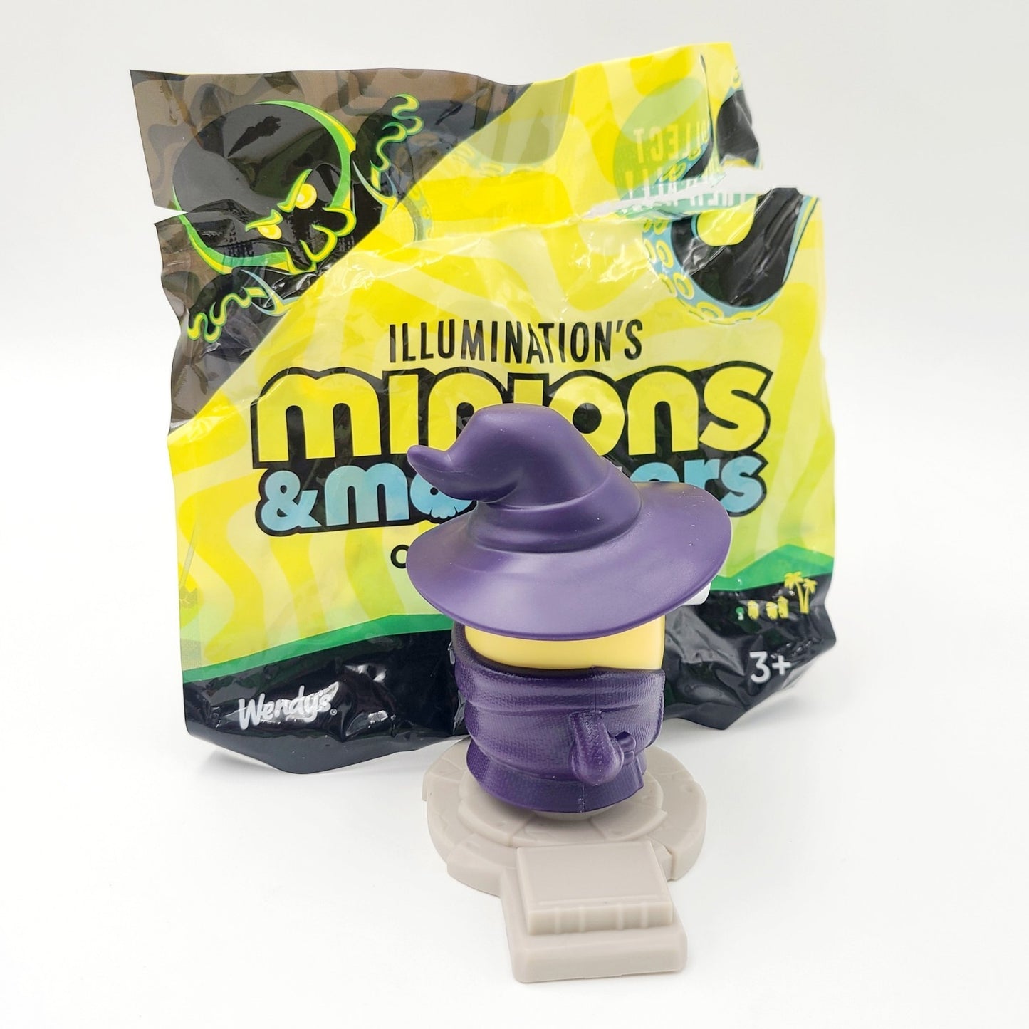*Ed* 2026 Wendy’s Illuminations Minions & Monsters Happy Meal Figure Opened