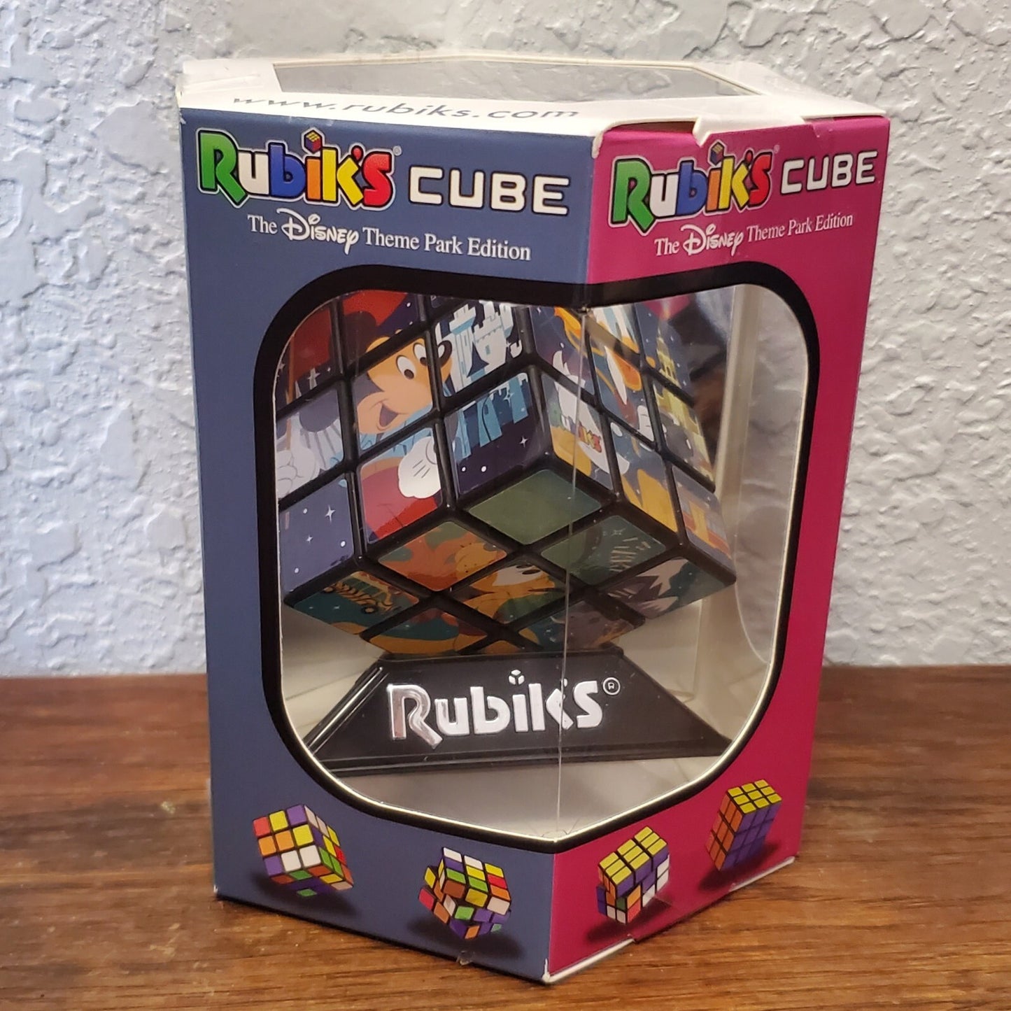 NEW Disney Rubik's Cube Theme Park Edition Puzzle Mickey Minnie Pluto Chip Dale