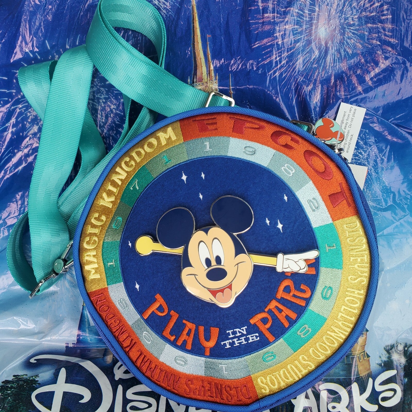 Disney Harvey’s Play in Park Crossbody Purse Bag Mickey Magic Kingdom Seat Belt