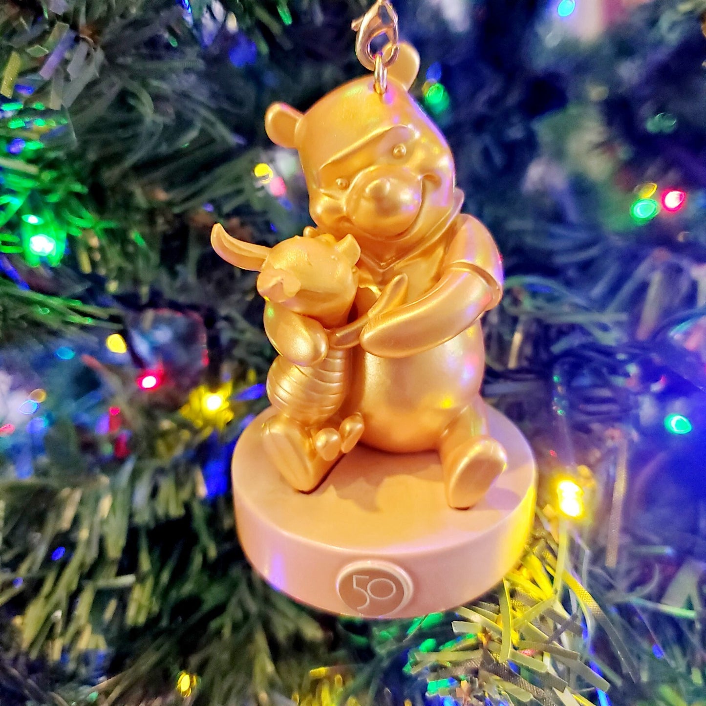 Winnie the Pooh Disney World Parks 50 Gold Character Collection Single Ornament