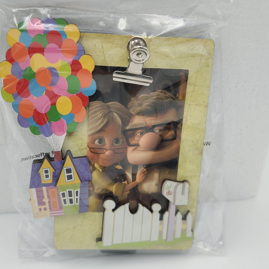 2024 Disney Parks Pixar UP Carl & Ellie Magnet Magnetic Photo Picture Frame