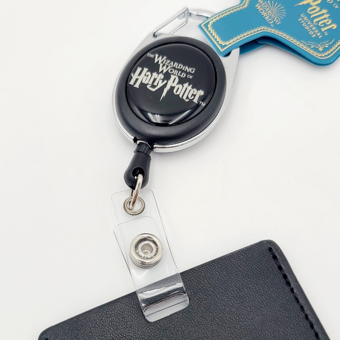 Universal Studios Wizarding World Harry Potter Retractable ID Badge Holder NEW