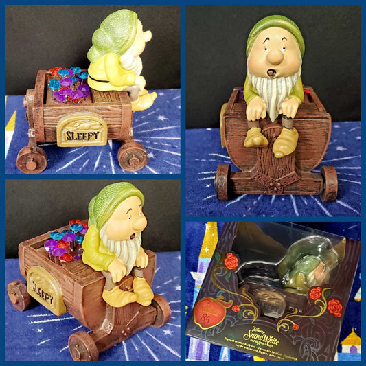 2022 Disney Parks Snow White & Seven Dwarfs Sleepy Figural Desk Trinket Tray 85