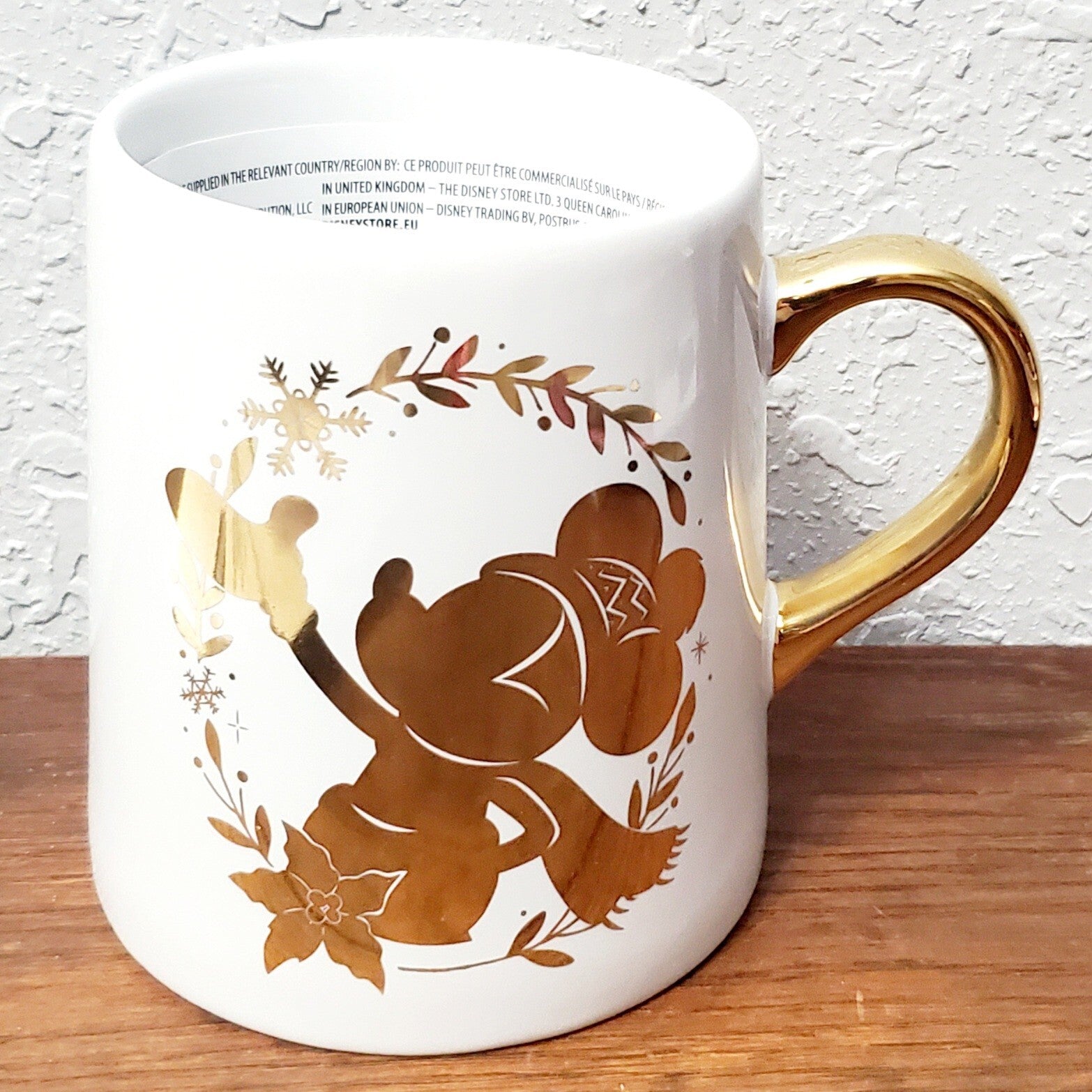 NEW Disney Parks Mickey & Minnie Mouse White & Gold 4.5" Mug Snowflakes Winter