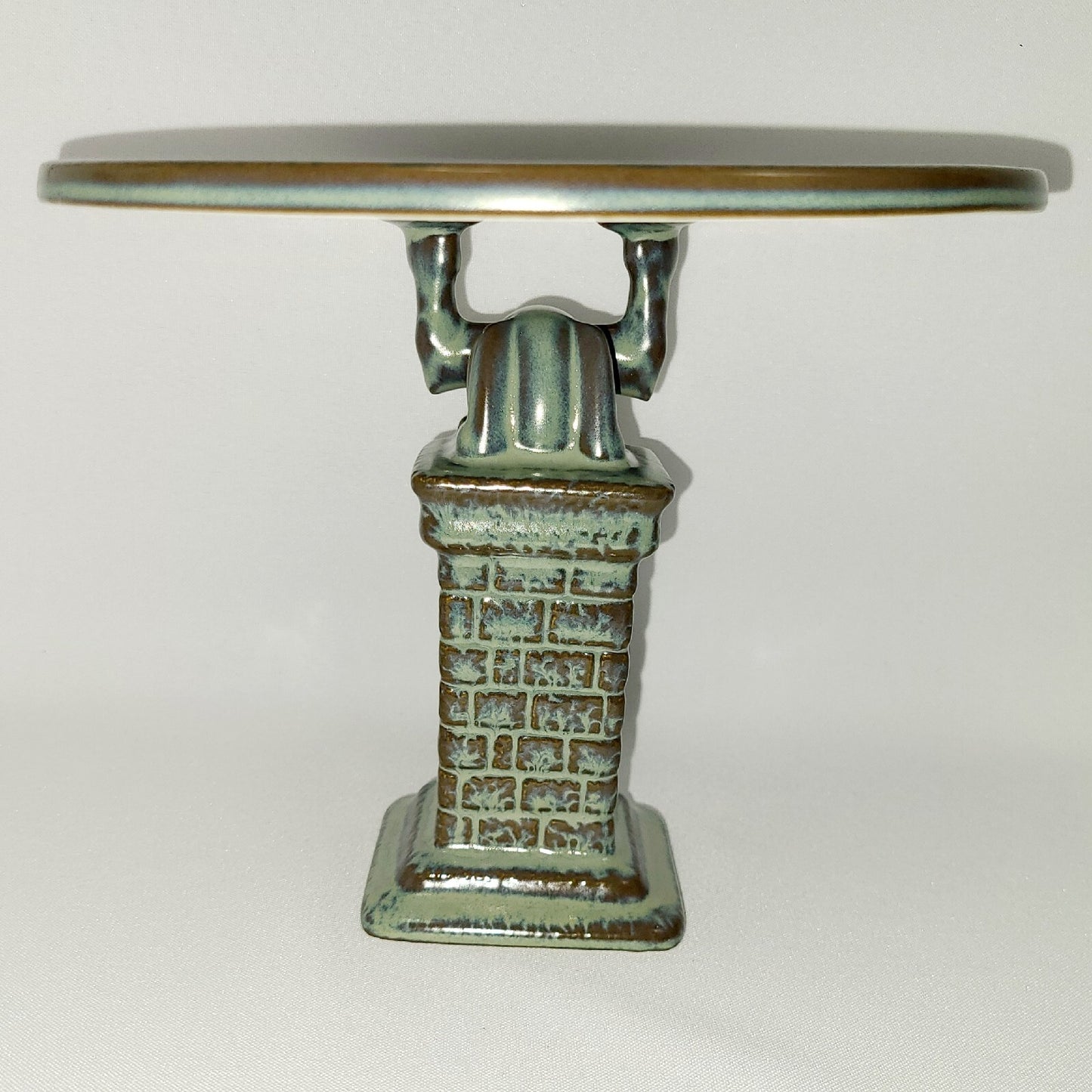 NEW Disney Parks The Haunted Mansion Gargoyle Wallpaper Porcelain Cake Stand
