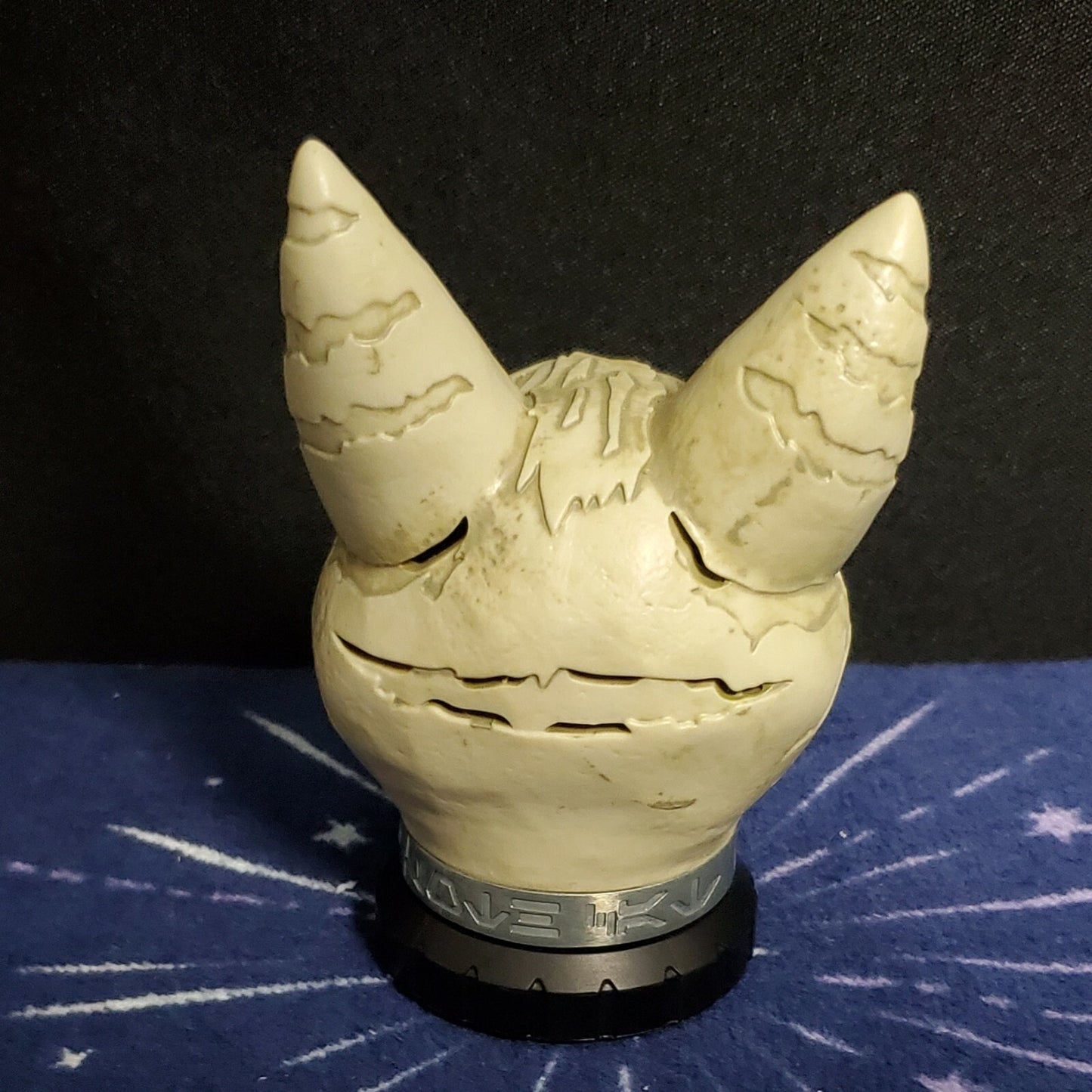 Disney Parks Star Wars Loth Cat Savi’s Lightsaber Hilt End Cap