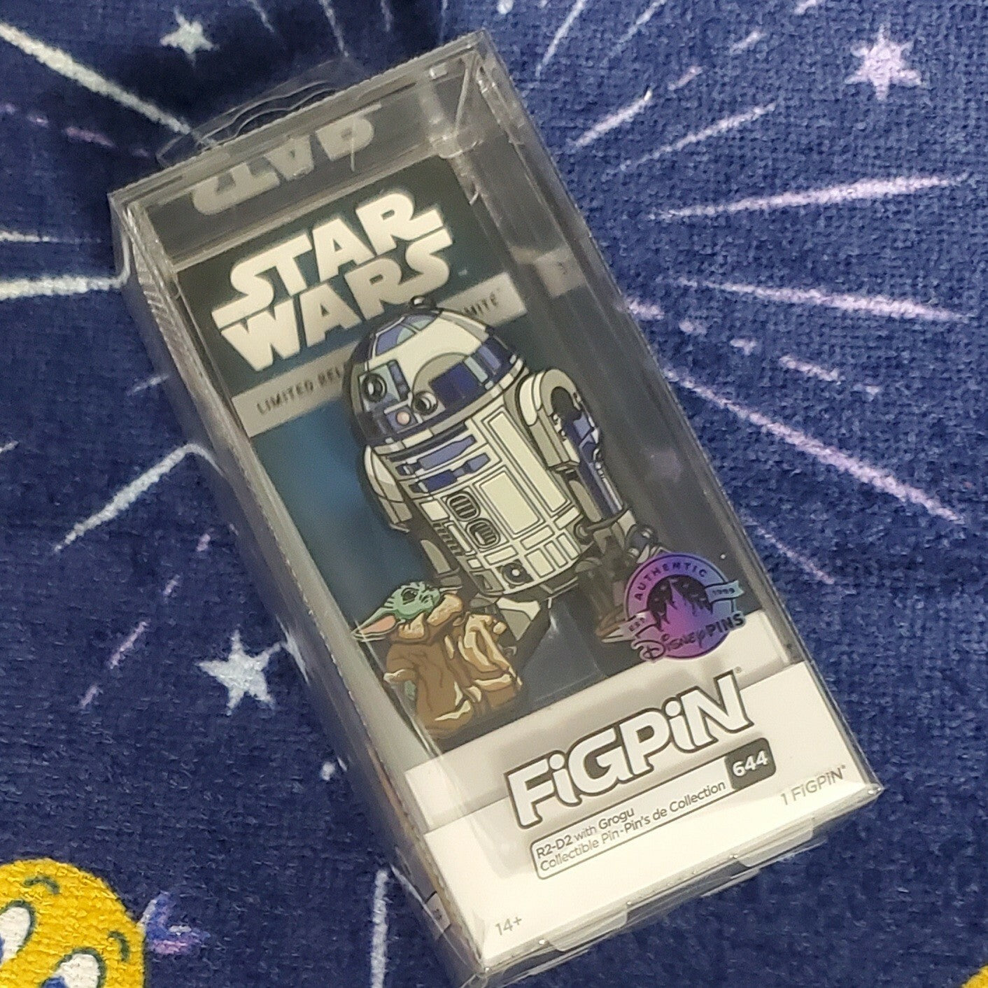 NEW Disney Parks 2022 FIGPIN #644 R2-D2 Grogu Baby Yoda Pin Limited Release LR