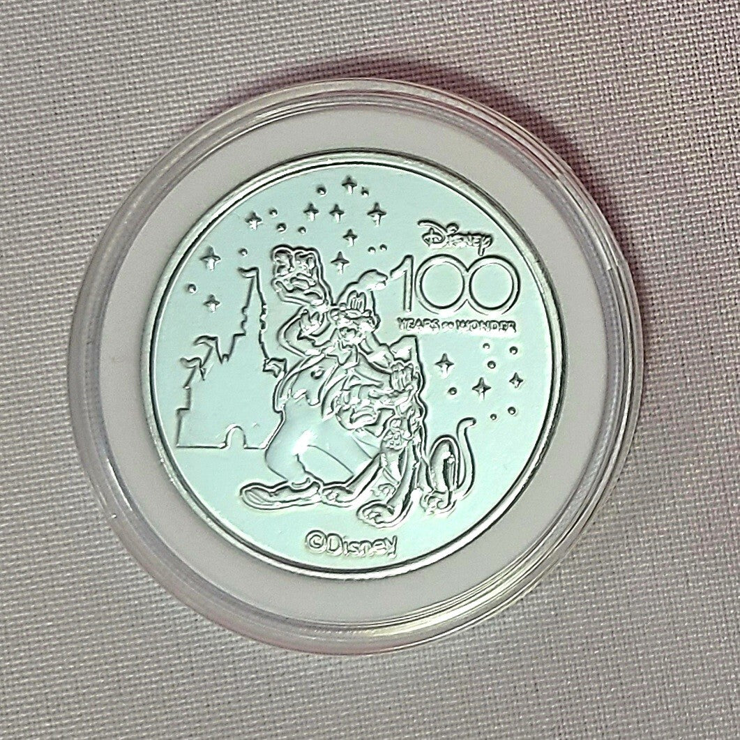 *Goofy Pluto Coin & Case* Disney Park 100 Years of Wonder Silver Metal Medallion