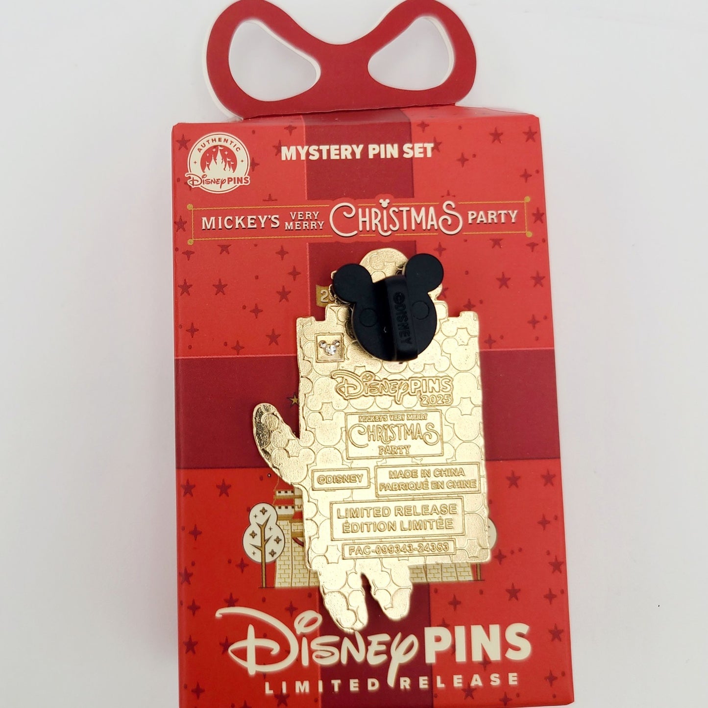 2025 Disney Park Mickey's Very Merry Christmas Mystery Pin Gingerbread Man White