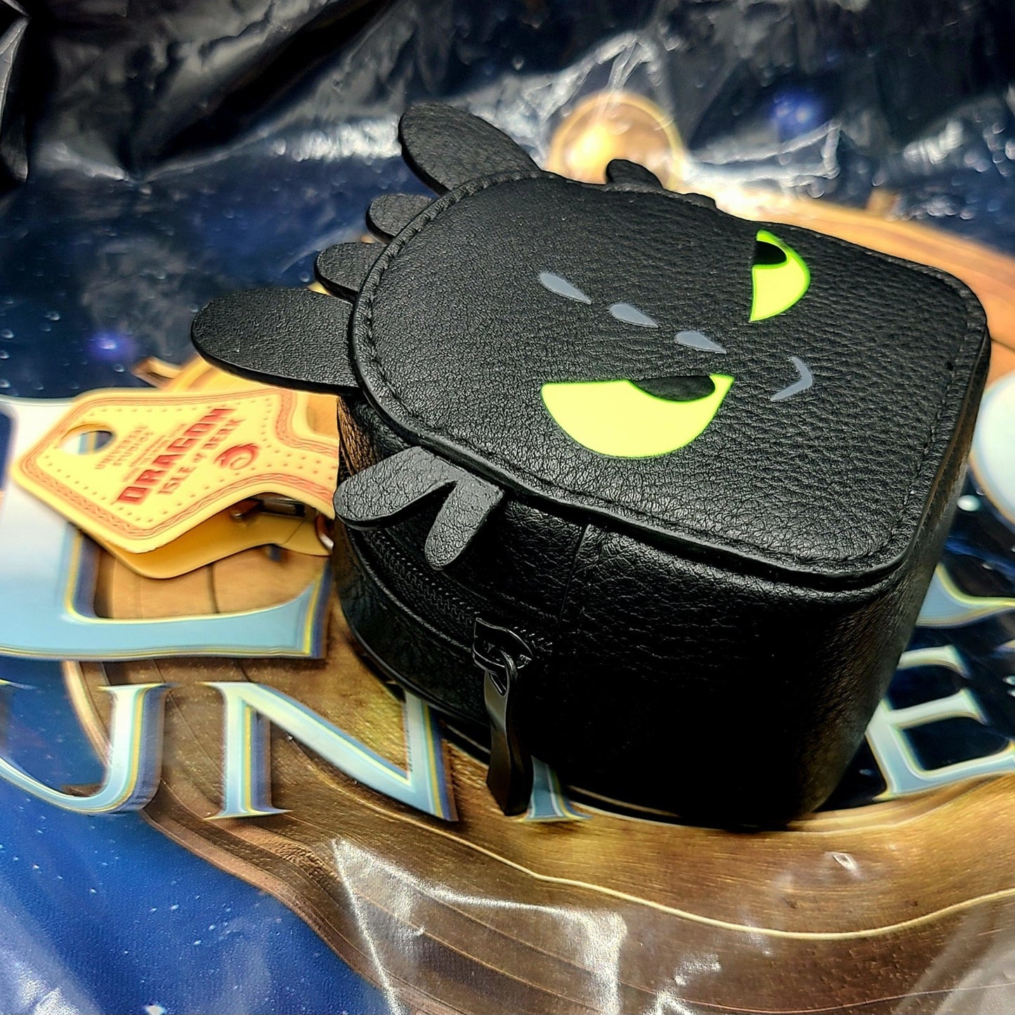 EPIC Universe Universal How To Train Your Dragon Toothless Keychain Holder Bag