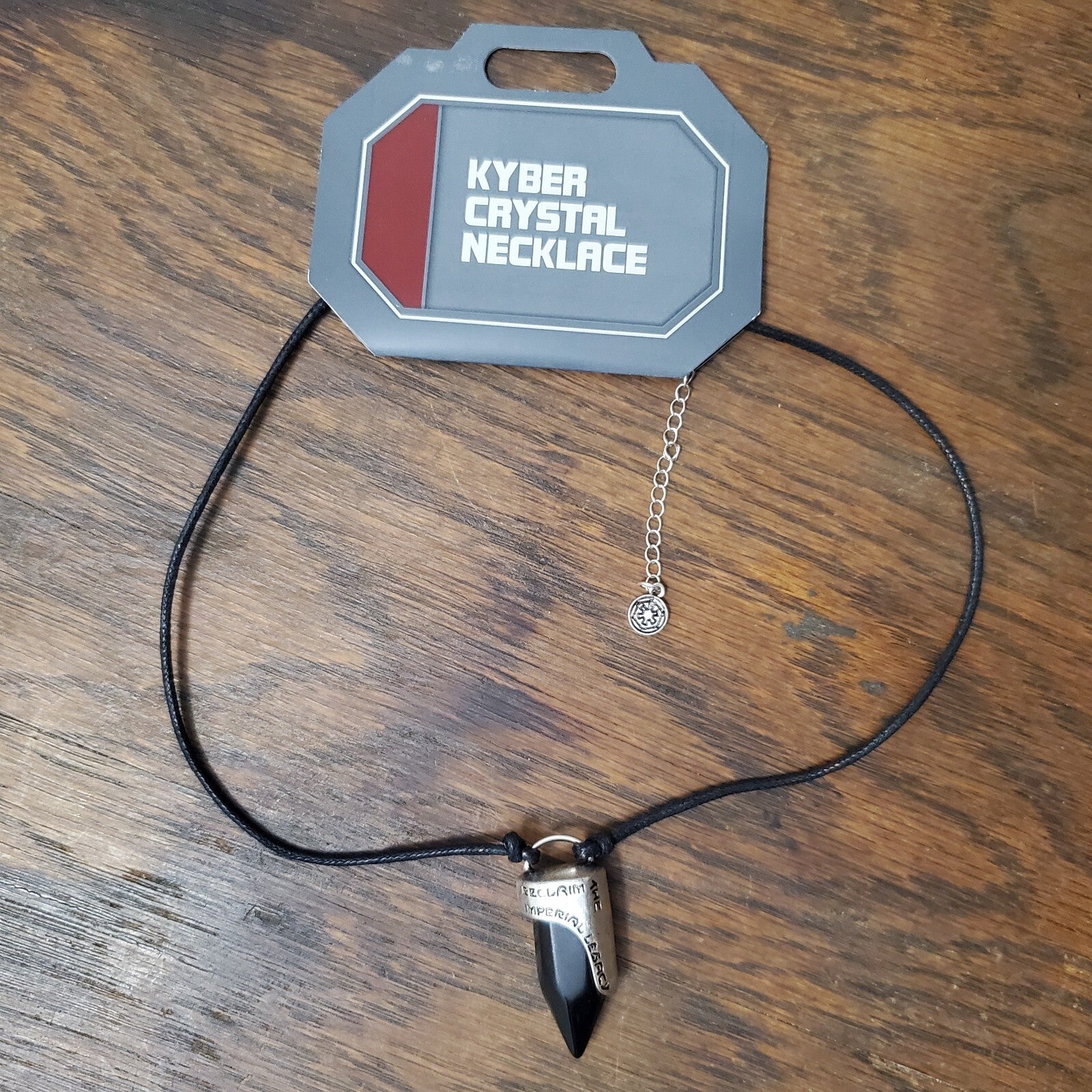 Disney World Star Wars Galaxy’s Edge Black Kyber Crystal Necklace Dok-Ondar's