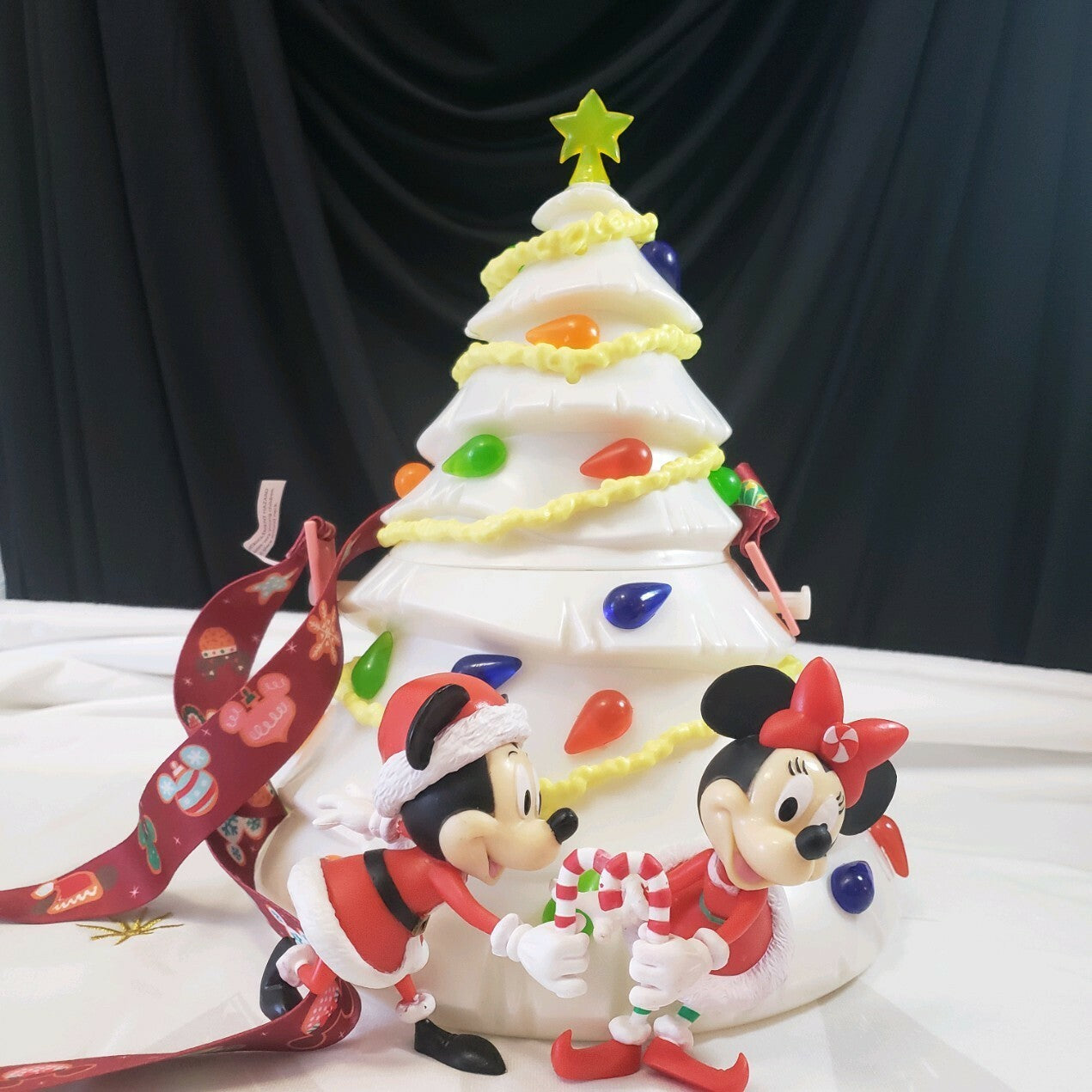 NEW 2020 Disney Parks White Christmas Tree Holiday Popcorn Bucket Mickey Minnie