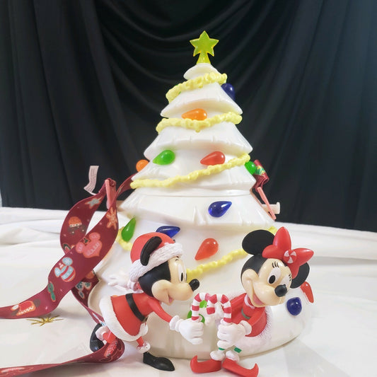 NEW 2020 Disney Parks White Christmas Tree Holiday Popcorn Bucket Mickey Minnie