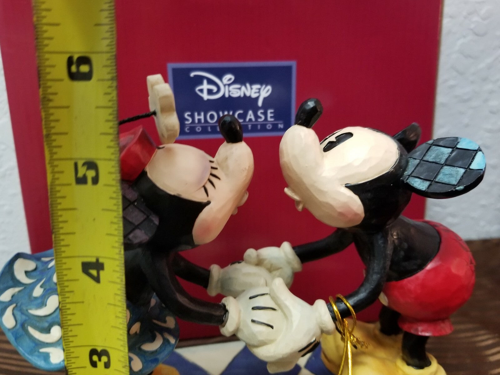 Disney Parks Traditions Jim Shore Mickey & Minnie "Smooch for My Sweetie" Kiss