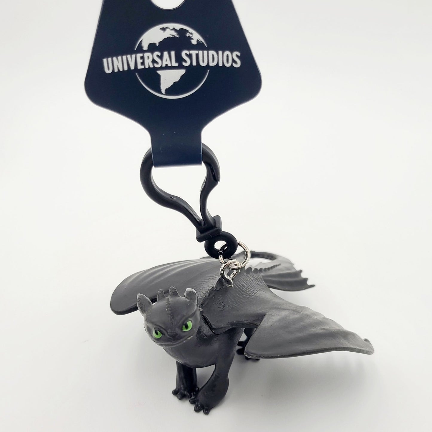 *2 Keychains* Universal Studios Park How Train Your Dragon Toothless Light Fury