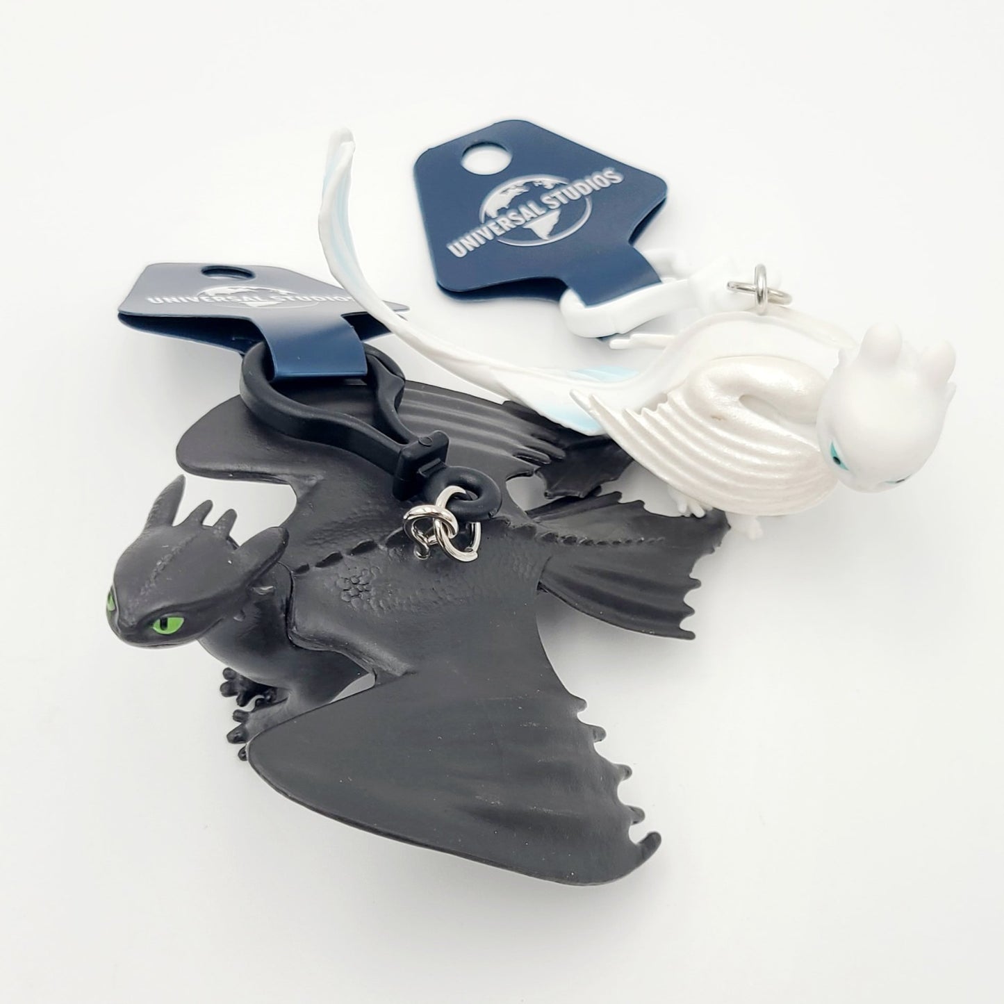 *2 Keychains* Universal Studios Park How Train Your Dragon Toothless Light Fury