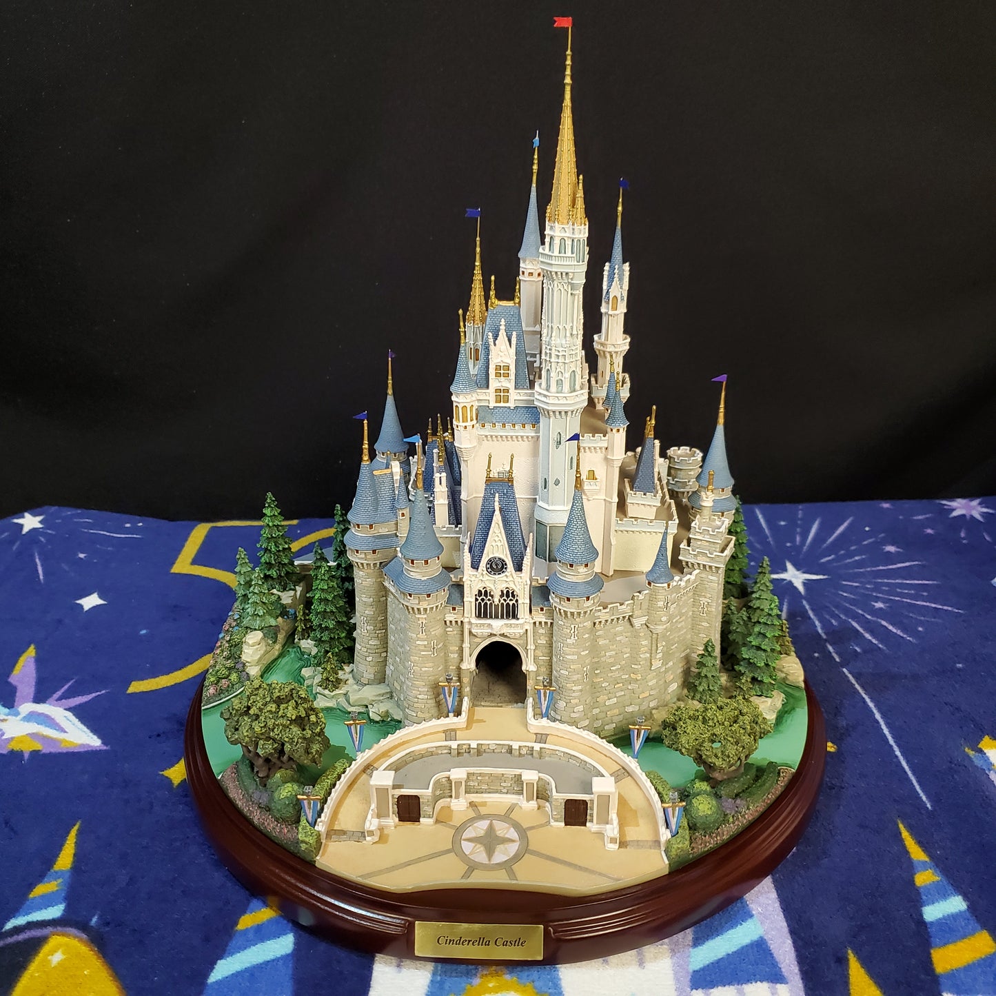 Walt Disney World Parks Olszewski Cinderella Castle Miniature Light Up Main St