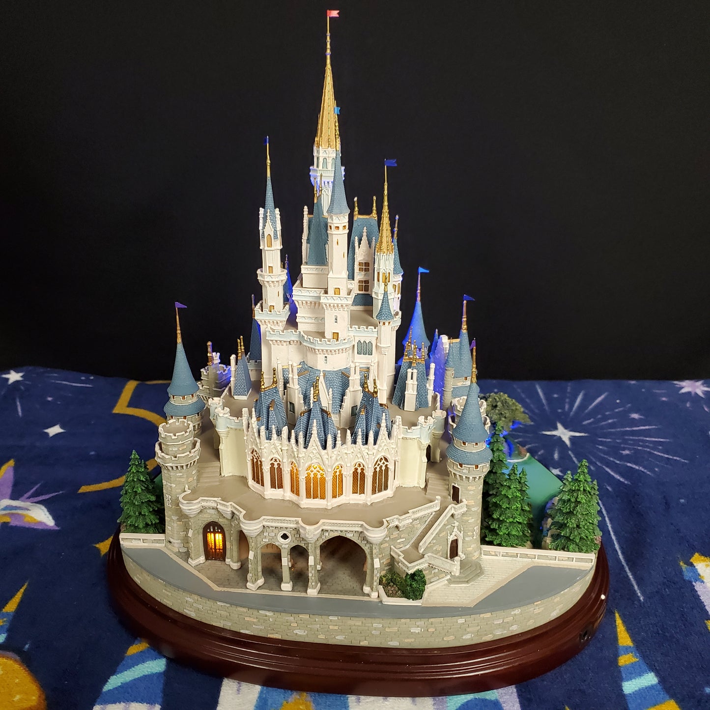 Walt Disney World Parks Olszewski Cinderella Castle Miniature Light Up Main St
