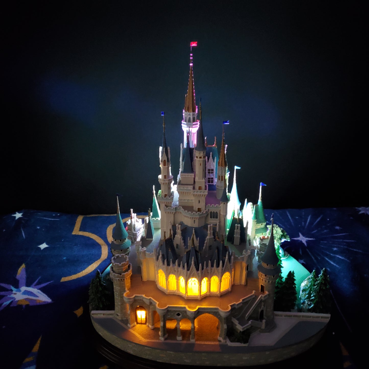 Walt Disney World Parks Olszewski Cinderella Castle Miniature Light Up Main St