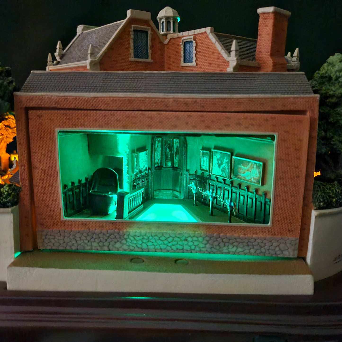Haunted Mansion Olszewski Light up figure
