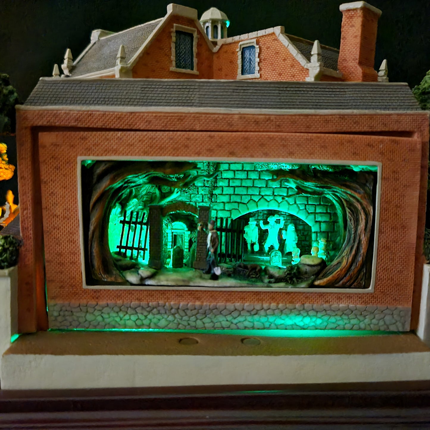 Haunted Mansion Olszewski Light up figure